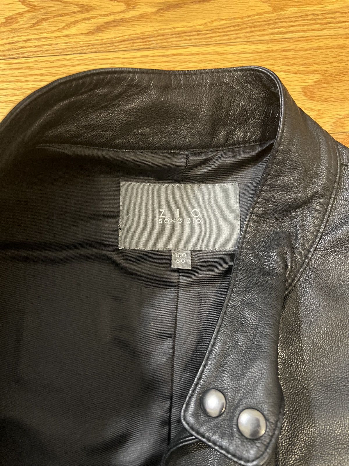 SONGZIO Vintage SONGZIO leather jacket Size US S / EU 44-46 / 1 - 4 Thumbnail