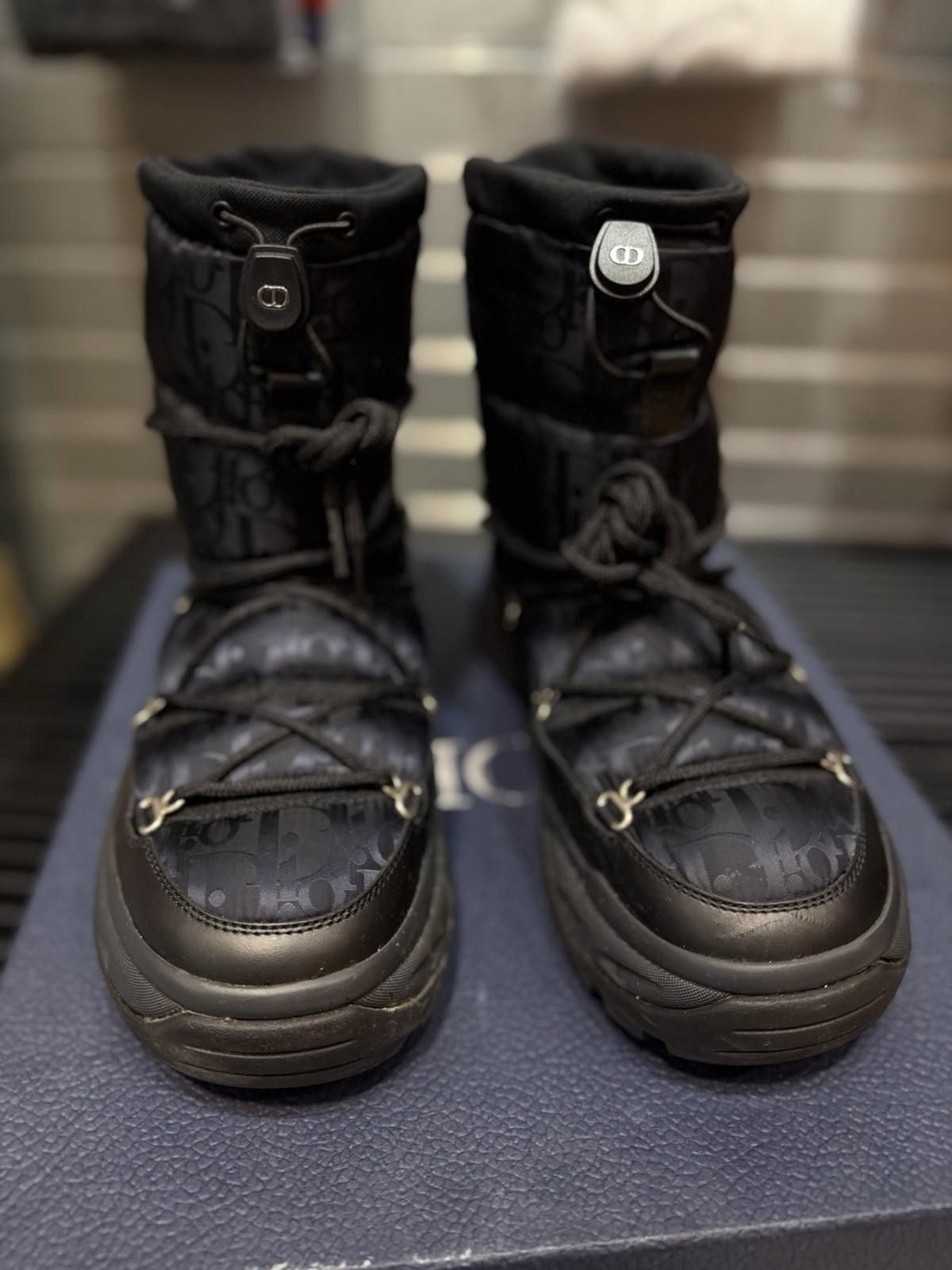 Dior Size 41EU/8US Dior Snow Ankle Boots Black $1550 Retail Size US 8 / EU 41 - 6 Thumbnail