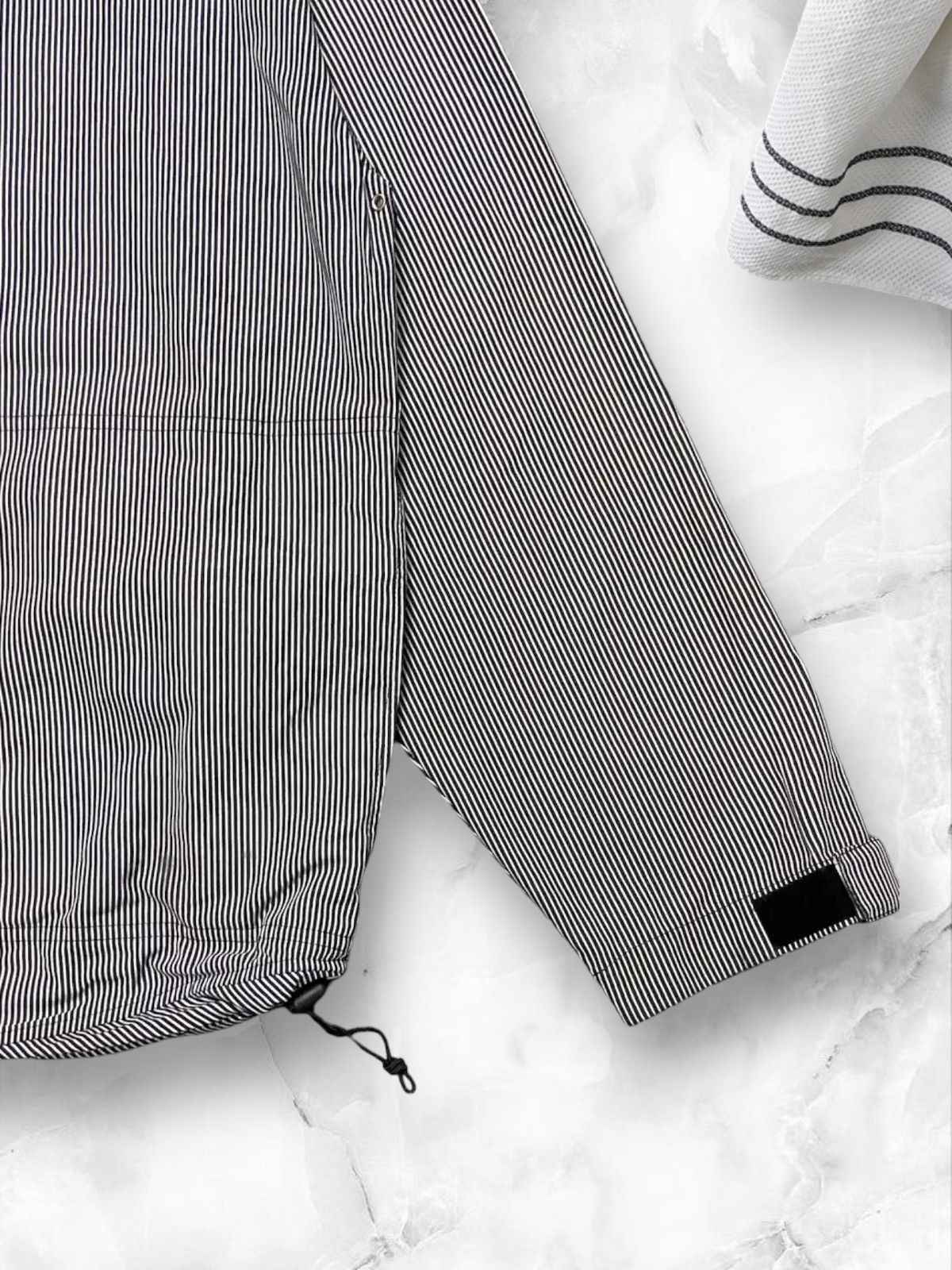 A.P.C. × Vintage Vintage A.P.C Rue De Fleurus Hickory Light Jacket Hooded Size US L / EU 52-54 / 3 - 6 Thumbnail