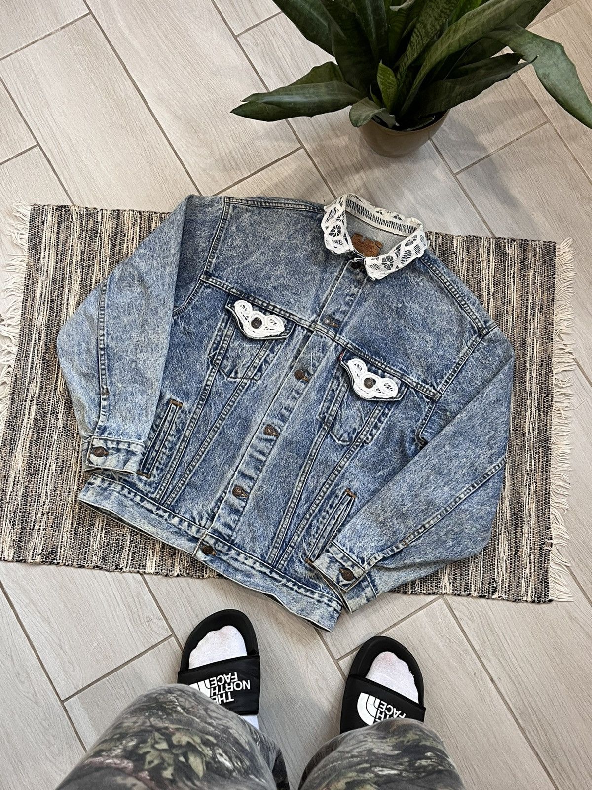 Handmade × Levi's × Vintage Vintage Levis Denim Jacket hand made distressed 90s Size XL / US 12-14 / IT 48-50 - 1 Thumbnail