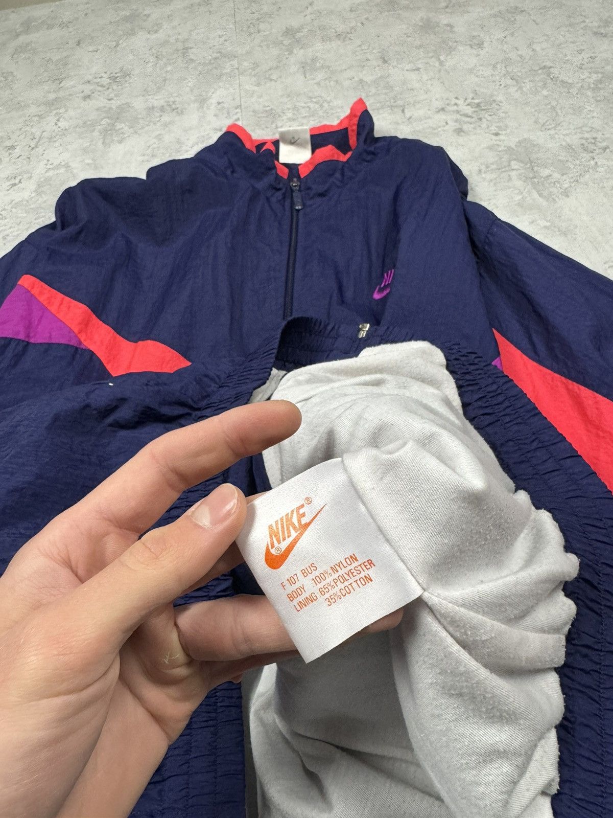 Nike Vintage Nike Y2K Nylon Track Jacket Size L Size US L / EU 52-54 / 3 - 10 Thumbnail