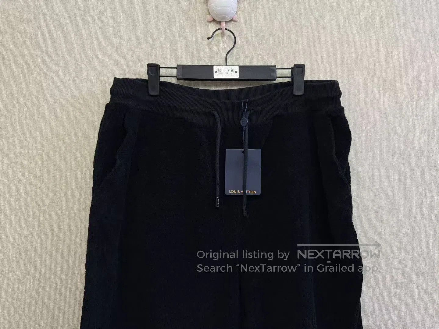 Louis Vuitton Louis Vuitton Black Logo Shorts XXL. Size US 26 / EU 42 - 2 Thumbnail