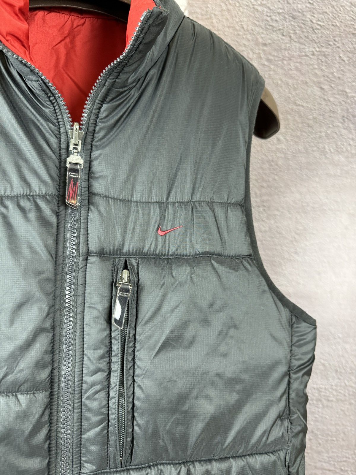 Nike Nike vintage y2k reversible black red nylon quilted vest Size US S / EU 44-46 / 1 - 7 Thumbnail