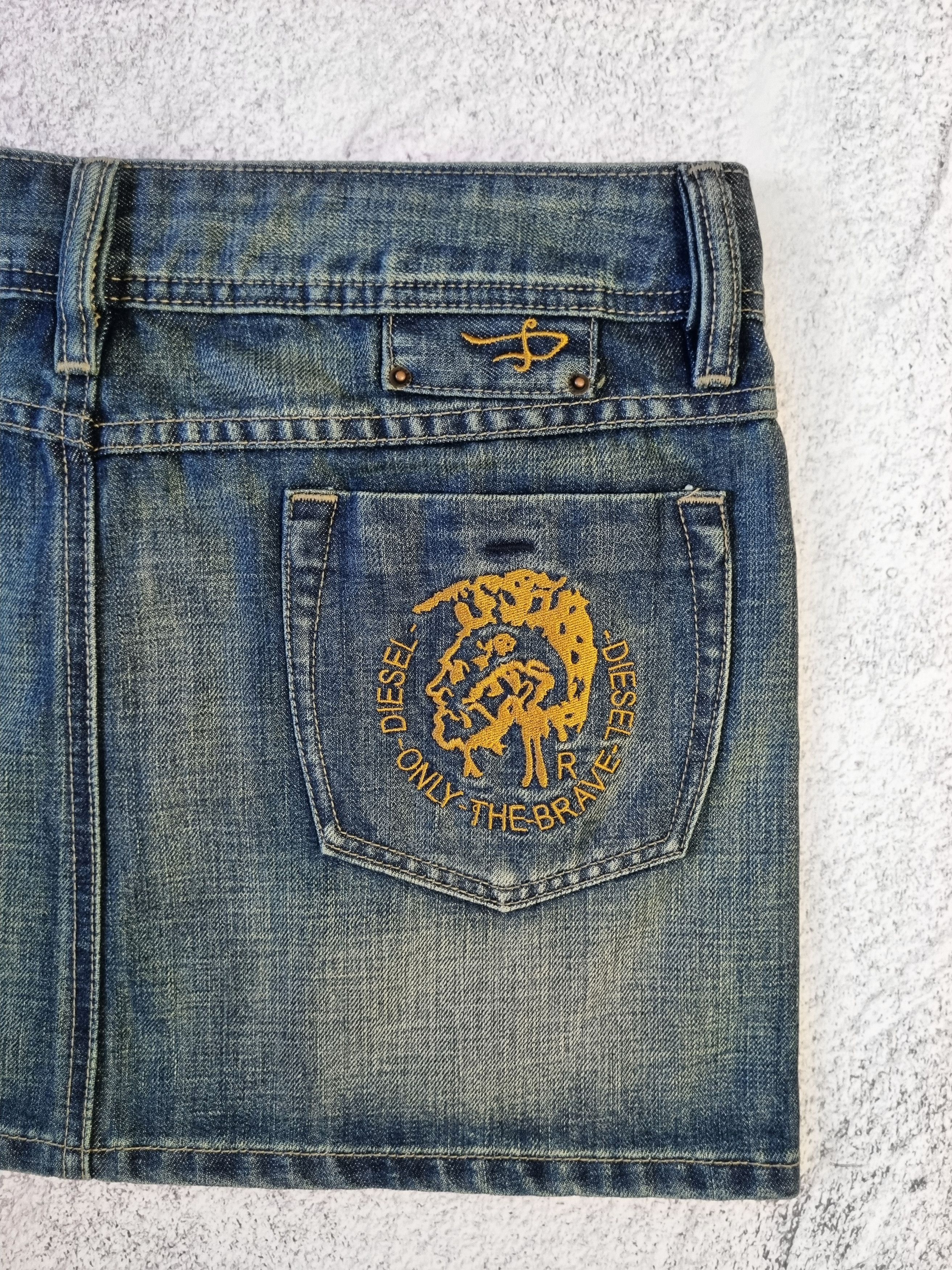 Diesel Vintage Diesel Punk Logo Mini Jeans Skirt Size 30" / US 8 / IT 44 - 2 Thumbnail