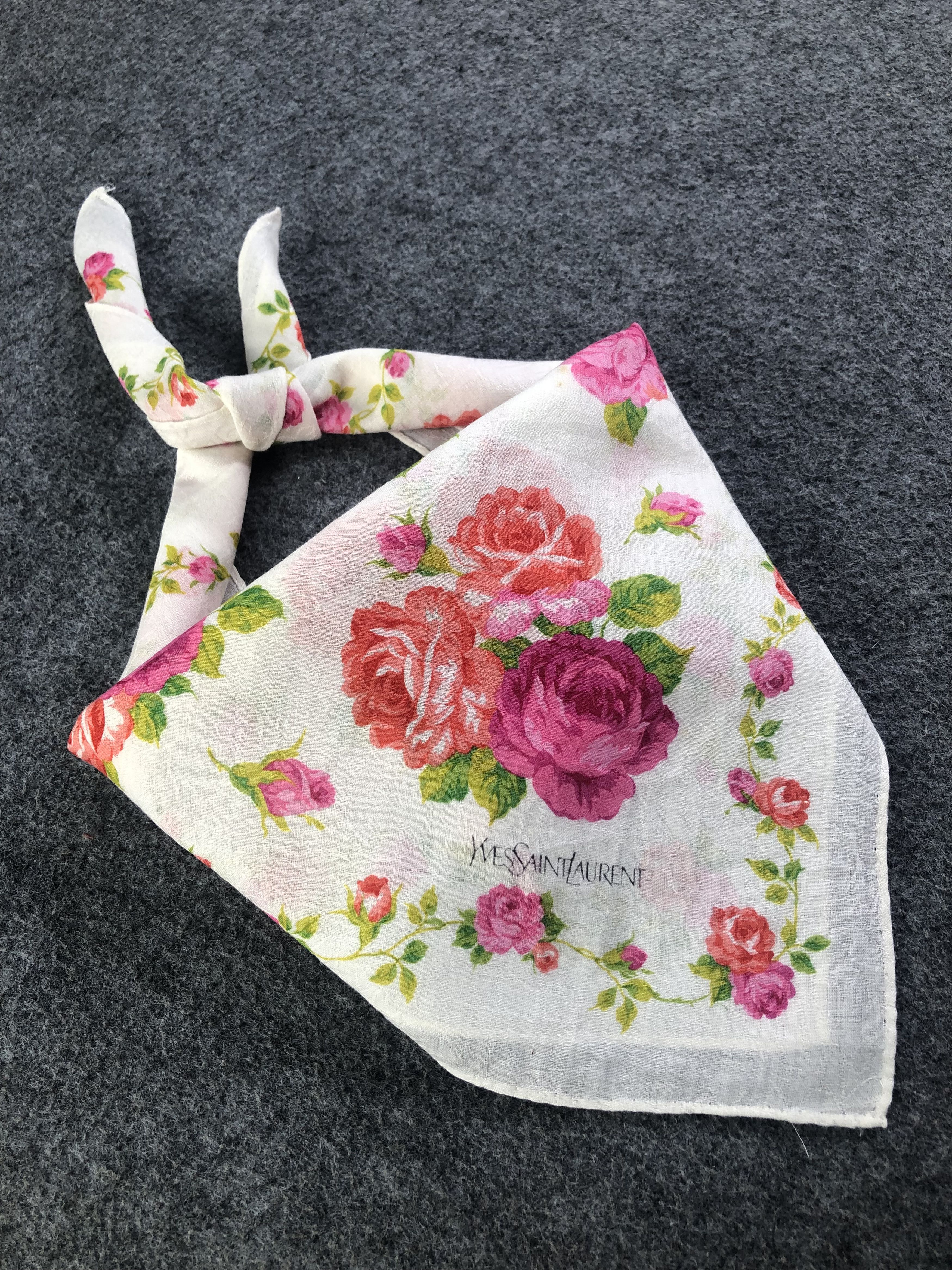 Yves Saint Laurent Yves Saint Laurent Handkerchief / Bandana / Neckerchief Size ONE SIZE - 2 Thumbnail