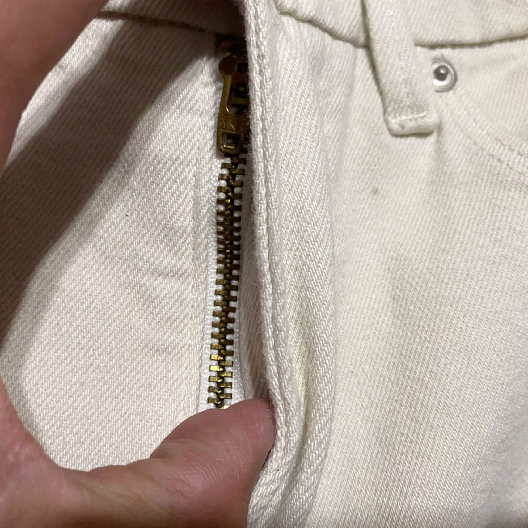 Good American Good American Jeans Womens Skinny Mid Rise Light Wash Ivory Denim 8 Size 25" / US 0 / IT 36 - 7 Thumbnail