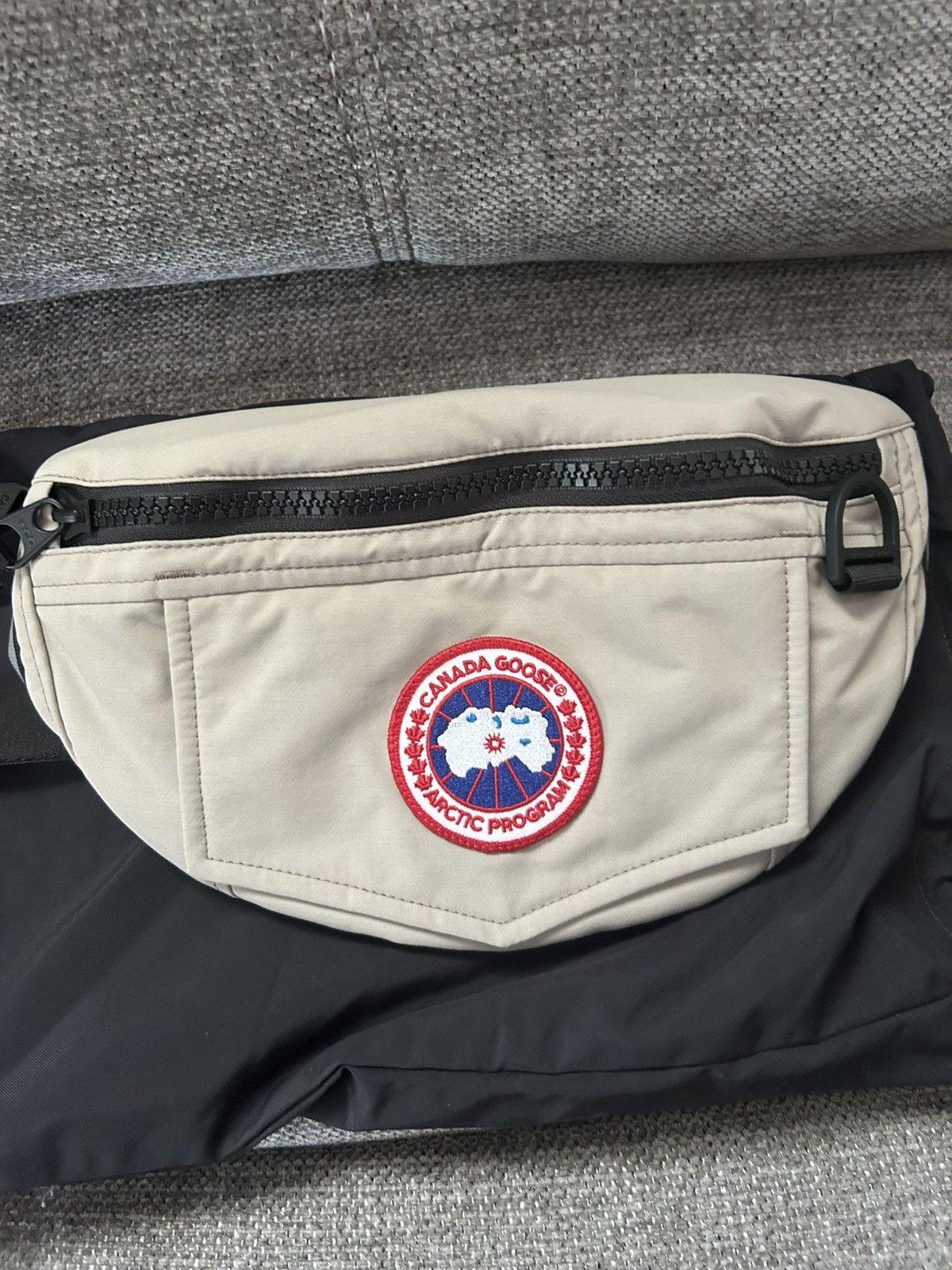 Canada Goose Waist Pack - Limestone Size ONE SIZE - 2 Thumbnail