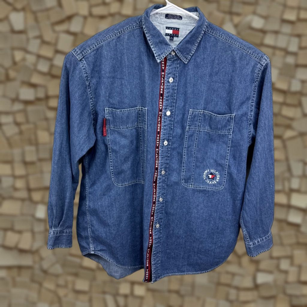 Tommy Hilfiger VINTAGE Tommy Hilfiger Shirt Mens XL Blue Denim Long Sleeve Button-Down Logo Size US XL / EU 56 / 4 - 1 Thumbnail