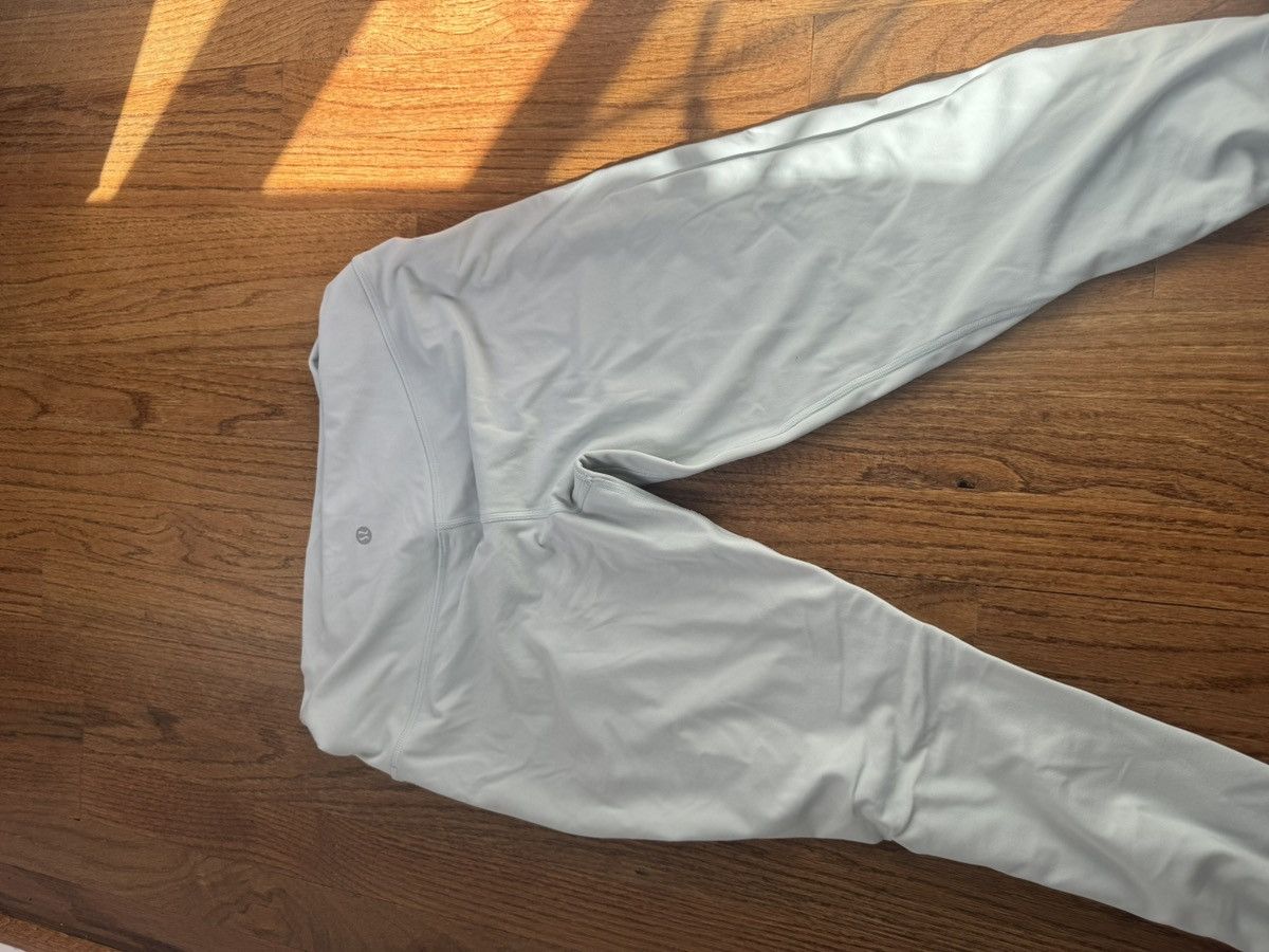 Lululemon Lulu Leggings Size 32" / US 10 / IT 46 - 2 Thumbnail