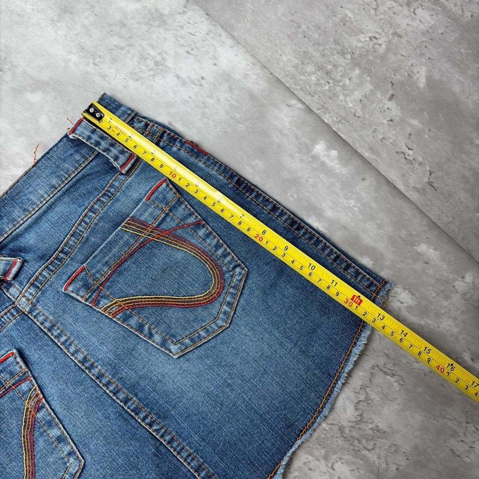 Tommy Hilfiger Y2K Blue Tommy Jeans Grunge Gothic Midi Denim Skirt Size 27" / US 4 / IT 40 - 7 Thumbnail