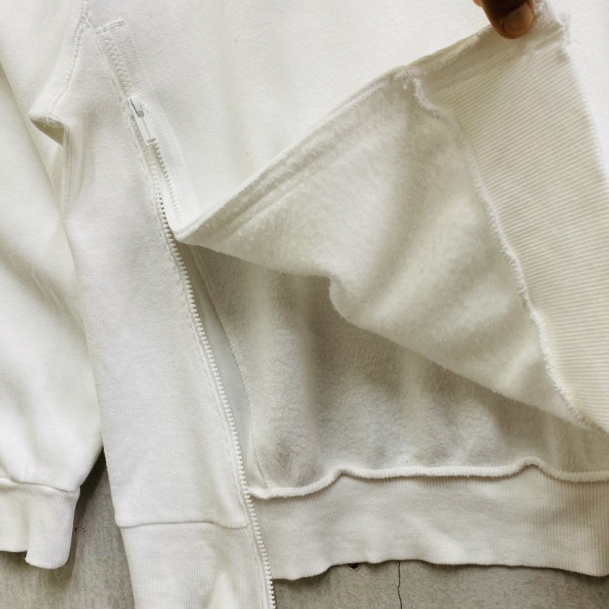 GU × Undercover GU x Undercover Jun Takahashi White Sweatshirt Multi-Zip M Size US M / EU 48-50 / 2 - 13 Thumbnail