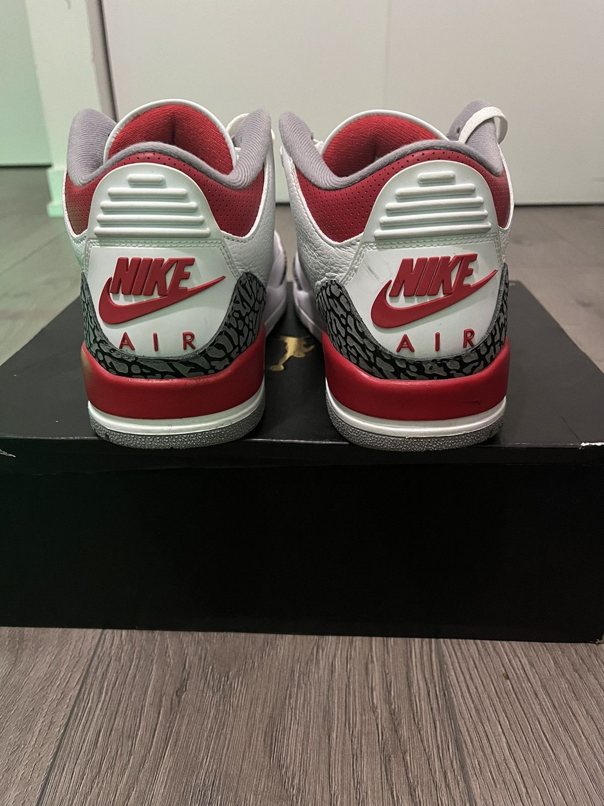 Jordan Brand Jordan 3 Fire Red Size US 11 / EU 44 - 4 Thumbnail
