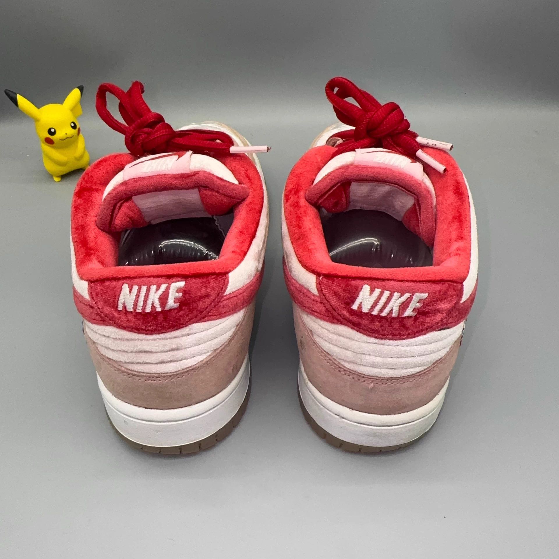 Nike Nike Dunk SB Valentine's Day Pink White Size US 8 / EU 41 - 3 Thumbnail