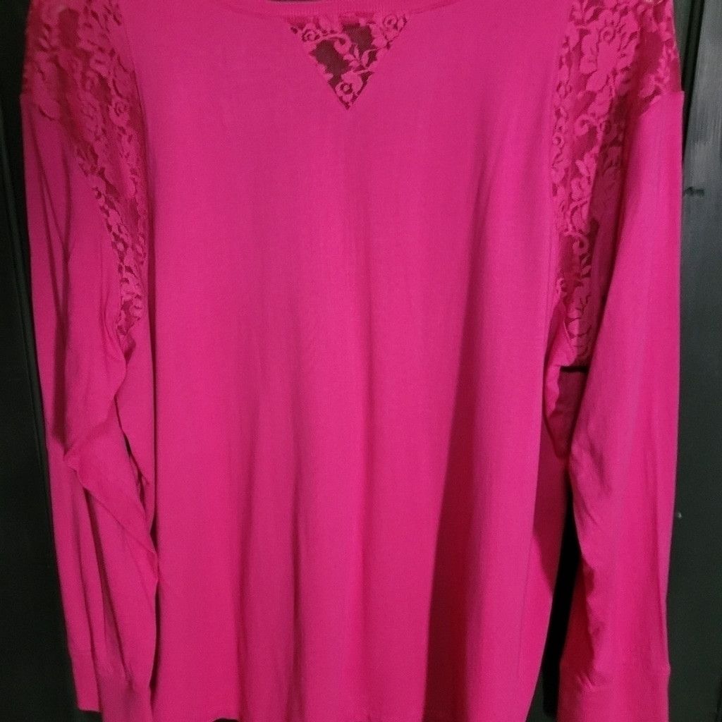 Cacharel Cacique euc, Sleepwear top, Size 18/20 Size XXL / US 16-18 / IT 52-54 - 6 Thumbnail