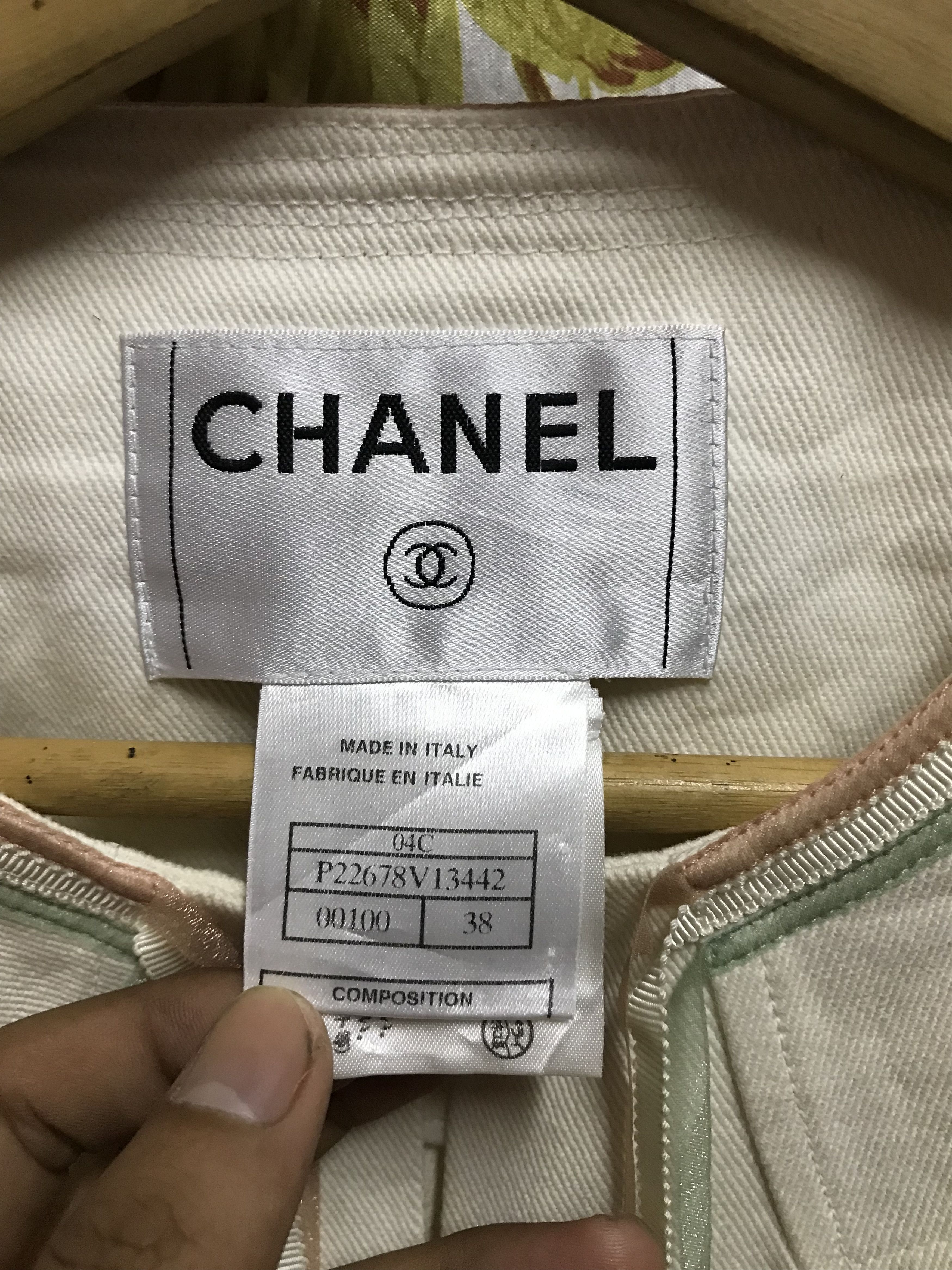 Chanel Authentic Chanel Size S / US 4 / IT 40 - 3 Thumbnail