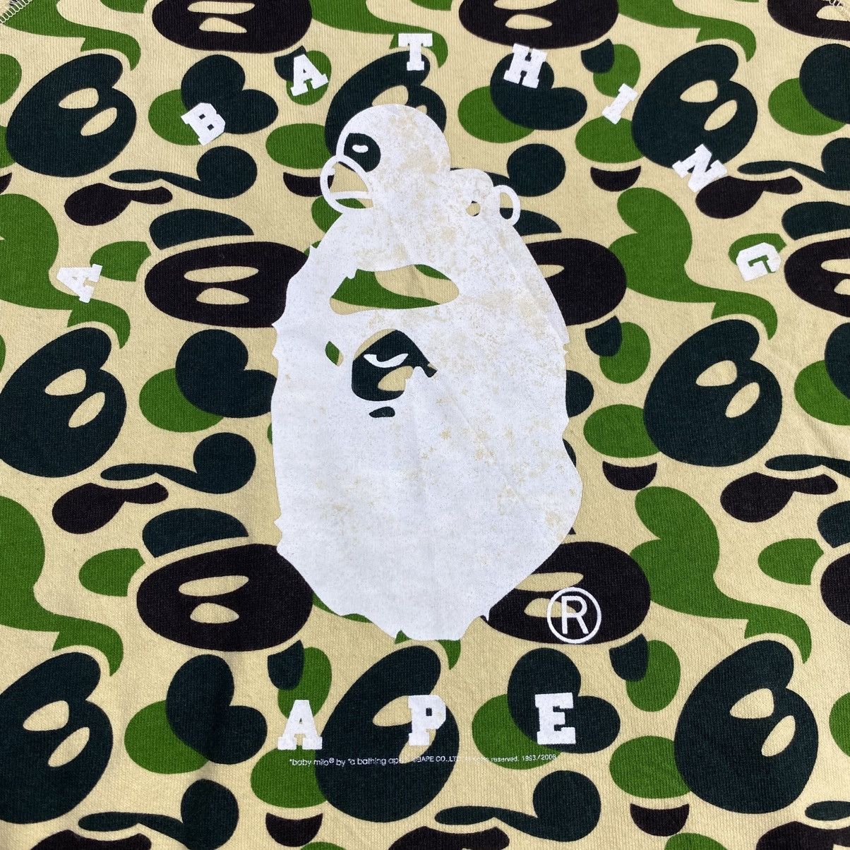 Bape × Nigo Rare Bape x baby milo camouflage reversible sweatshirt Size US L / EU 52-54 / 3 - 9 Thumbnail