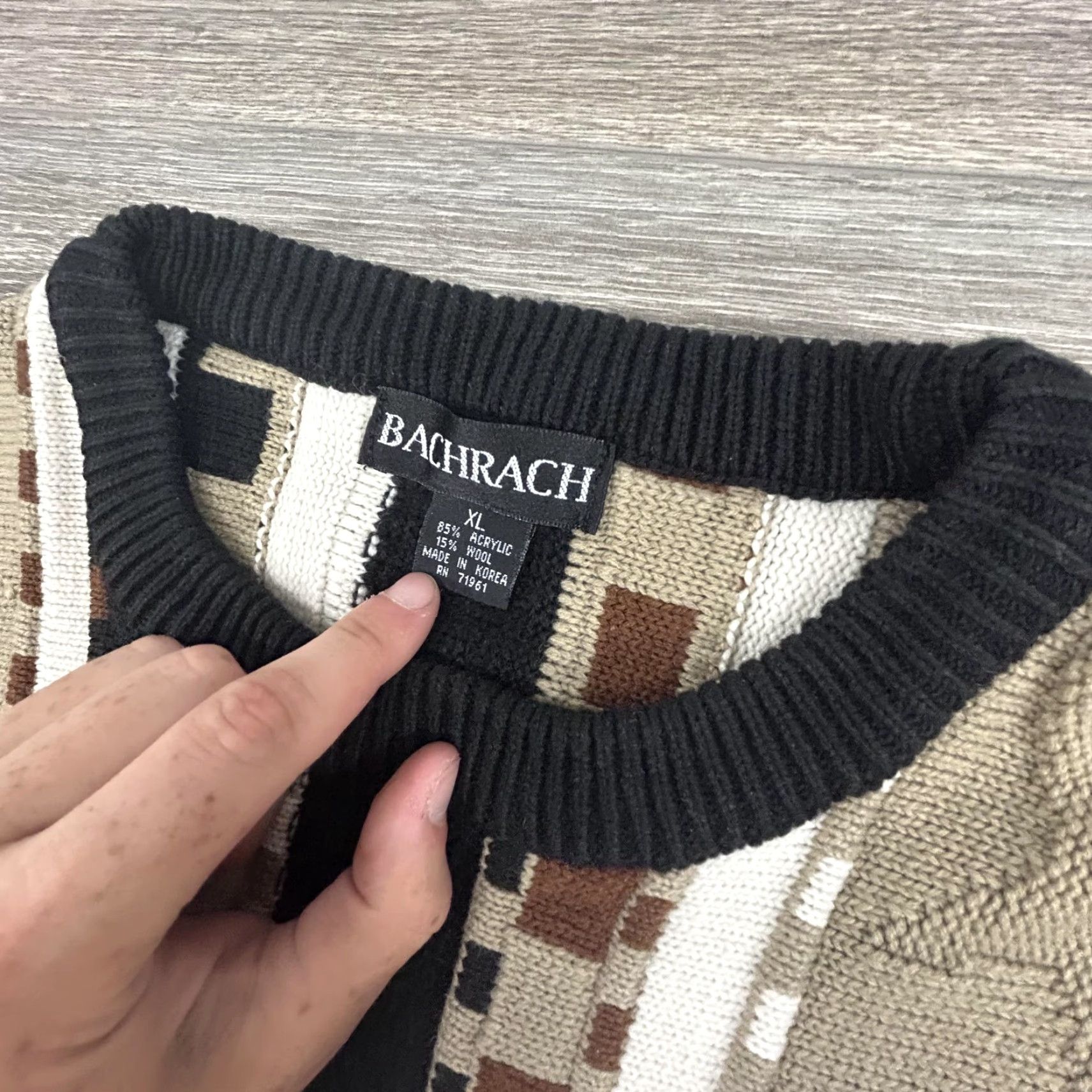 Coogi VINTAGE Bachrach Knit Sweater Mens XL Crewneck 3D Geometric Stripe Beige 90s Mens Size US XL / EU 56 / 4 - 5 Thumbnail
