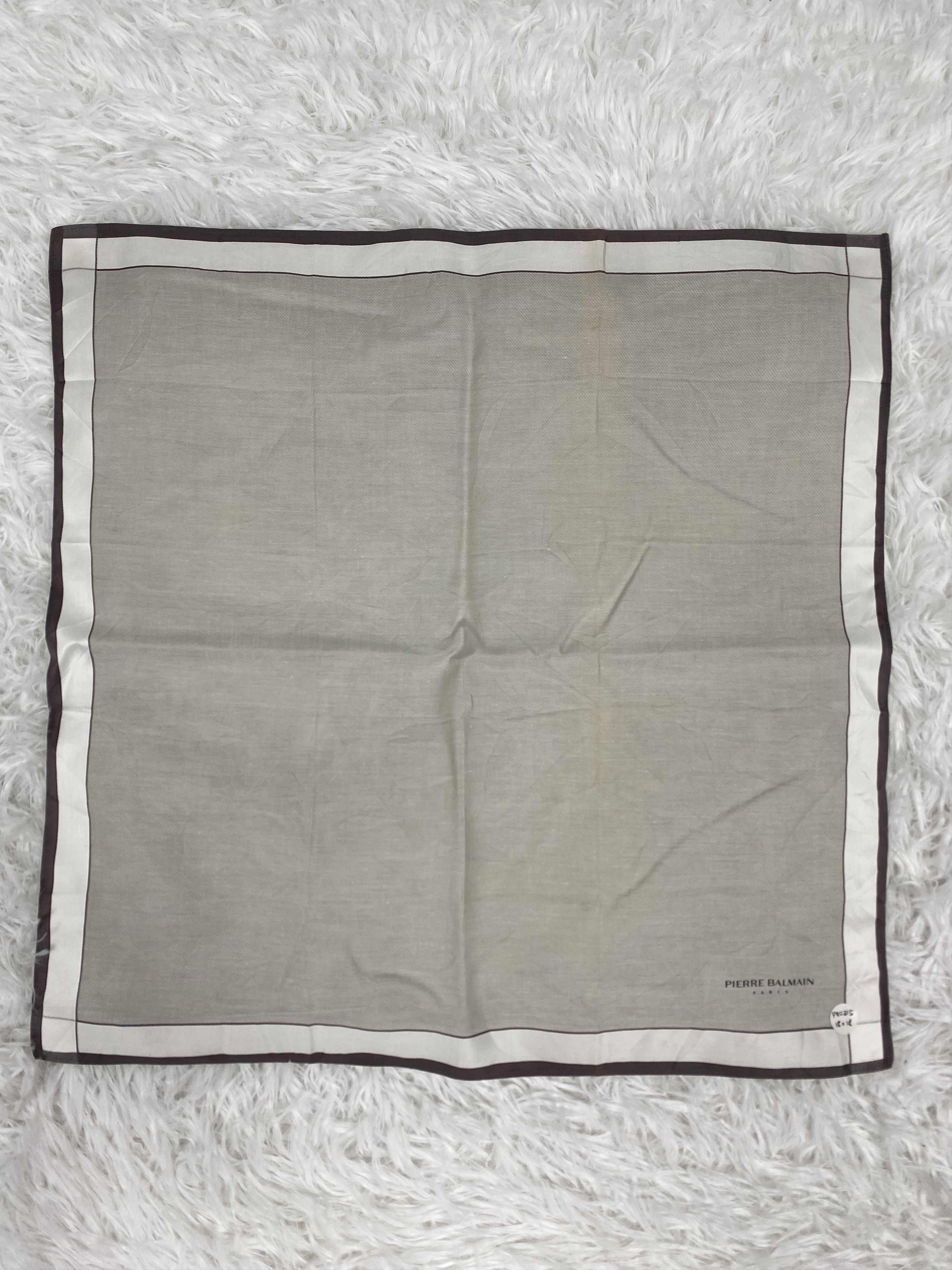 Pierre Balmain × Vintage Vintage Pierre Balmain Handkerchief Neckerchief PH0315 Size ONE SIZE - 3 Thumbnail
