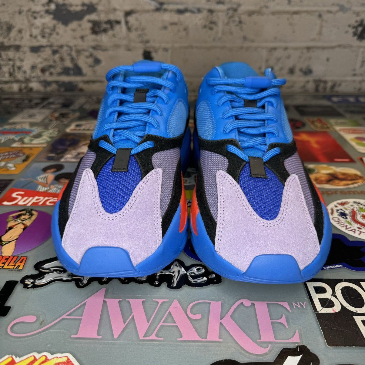 Adidas Adidas Yeezy Boost 700 Hi-Res Blue Size 10.5 Brand New Size US 10.5 / EU 43-44 - 4 Thumbnail
