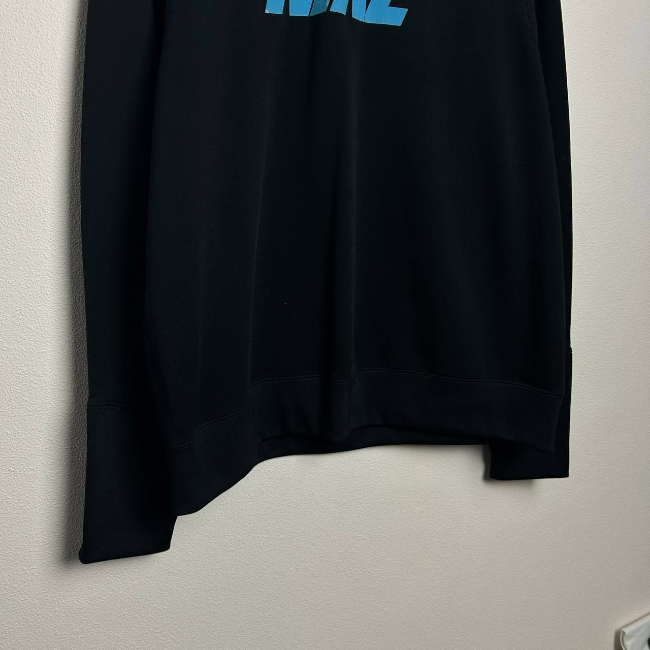 Nike Vintage Nike Swoosh Big logo 2000s streetwear sweatshirt Size US L / EU 52-54 / 3 - 3 Thumbnail