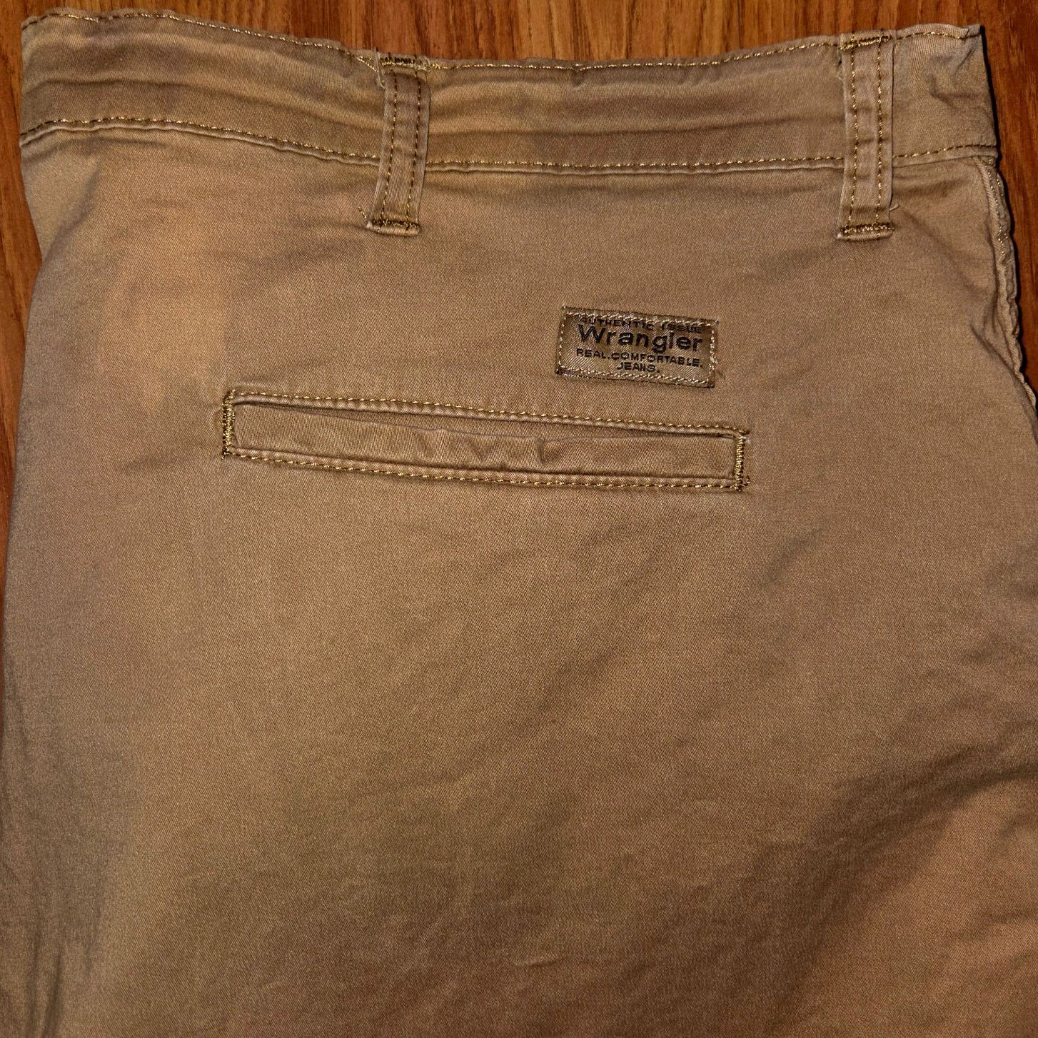 Wrangler Wrangler Brown Cargo Shorts - Men's Size 42 Size US 42 / EU 58 - 3 Thumbnail