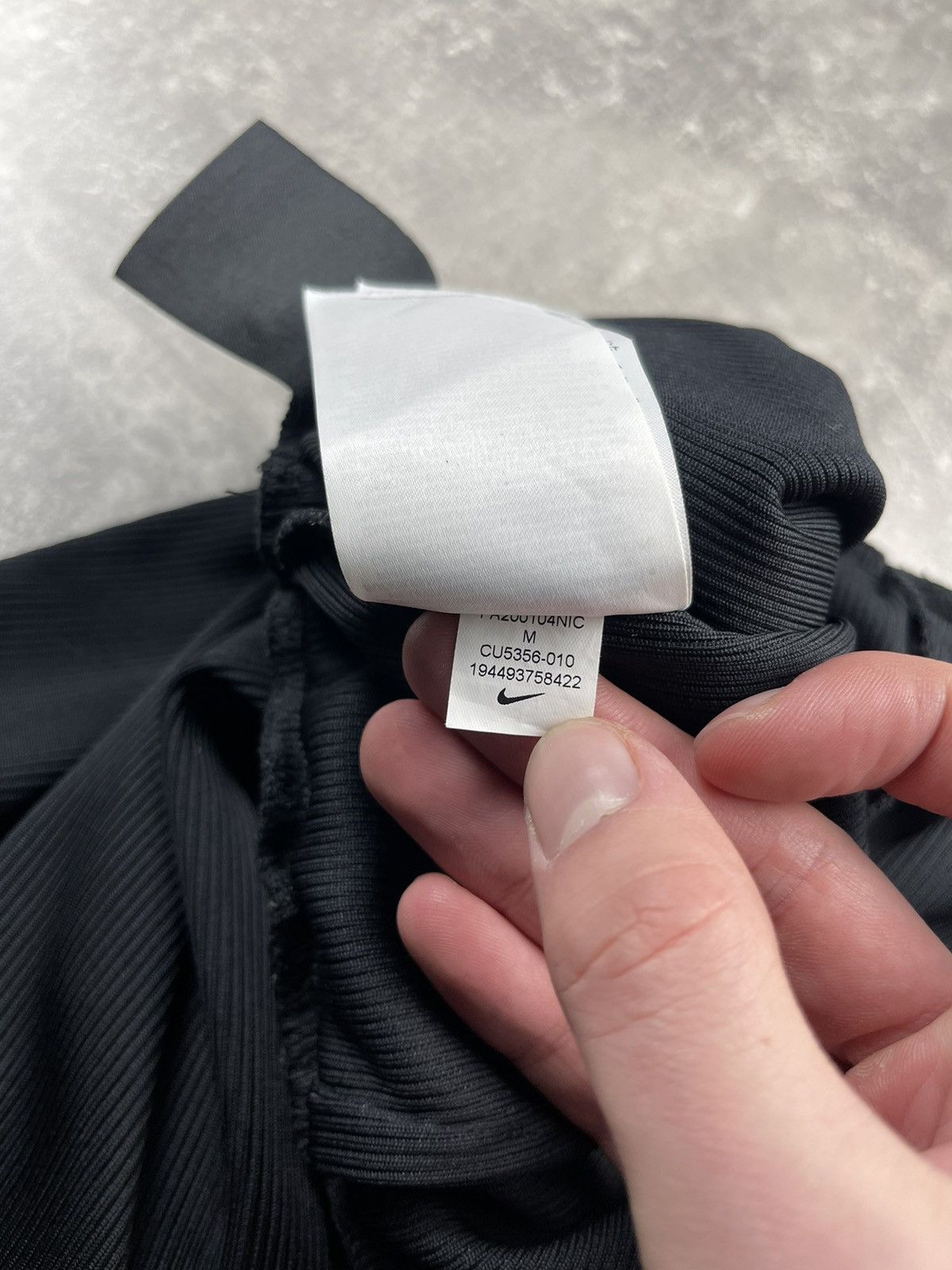 Nike Nike Black Pleated Wide-Leg Culotte Pants Tech Knit Fabric Size 28" / US 6 / IT 42 - 12 Thumbnail