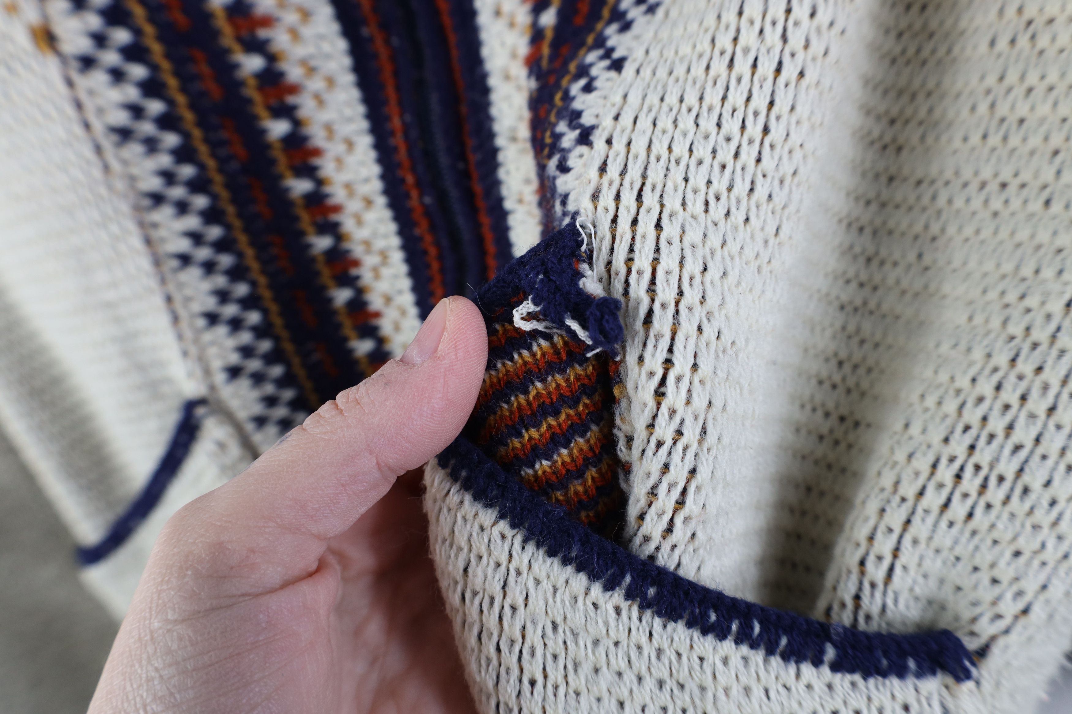 Vintage Vintage 70s Streetwear Fair Isle Full Zip Hoodie Sweater Size S / US 4 / IT 40 - 6 Thumbnail