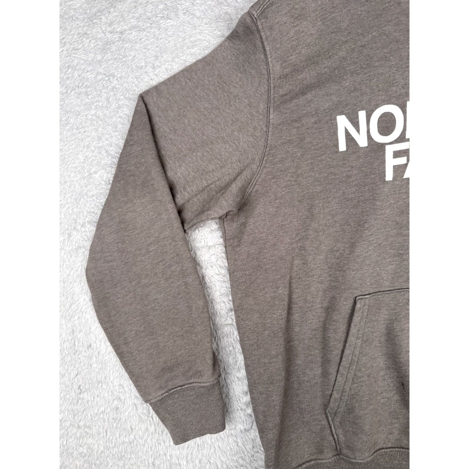 The North Face VINTAGE The North Face Hoodie Mens Pullover Gray Heather Large Cotton Pockets Logo 90s Ski/Outdoor Mens Size US L / EU 52-54 / 3 - 3 Thumbnail