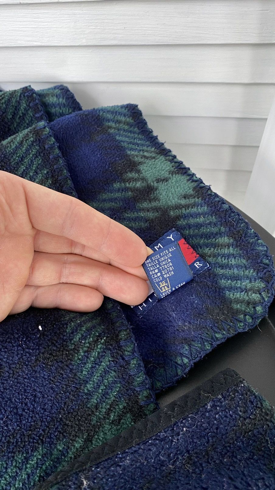 Tommy Hilfiger × Vintage Vintage Tommy Hilfiger Old Money Scarf and Bandage Headband Size ONE SIZE - 9 Thumbnail