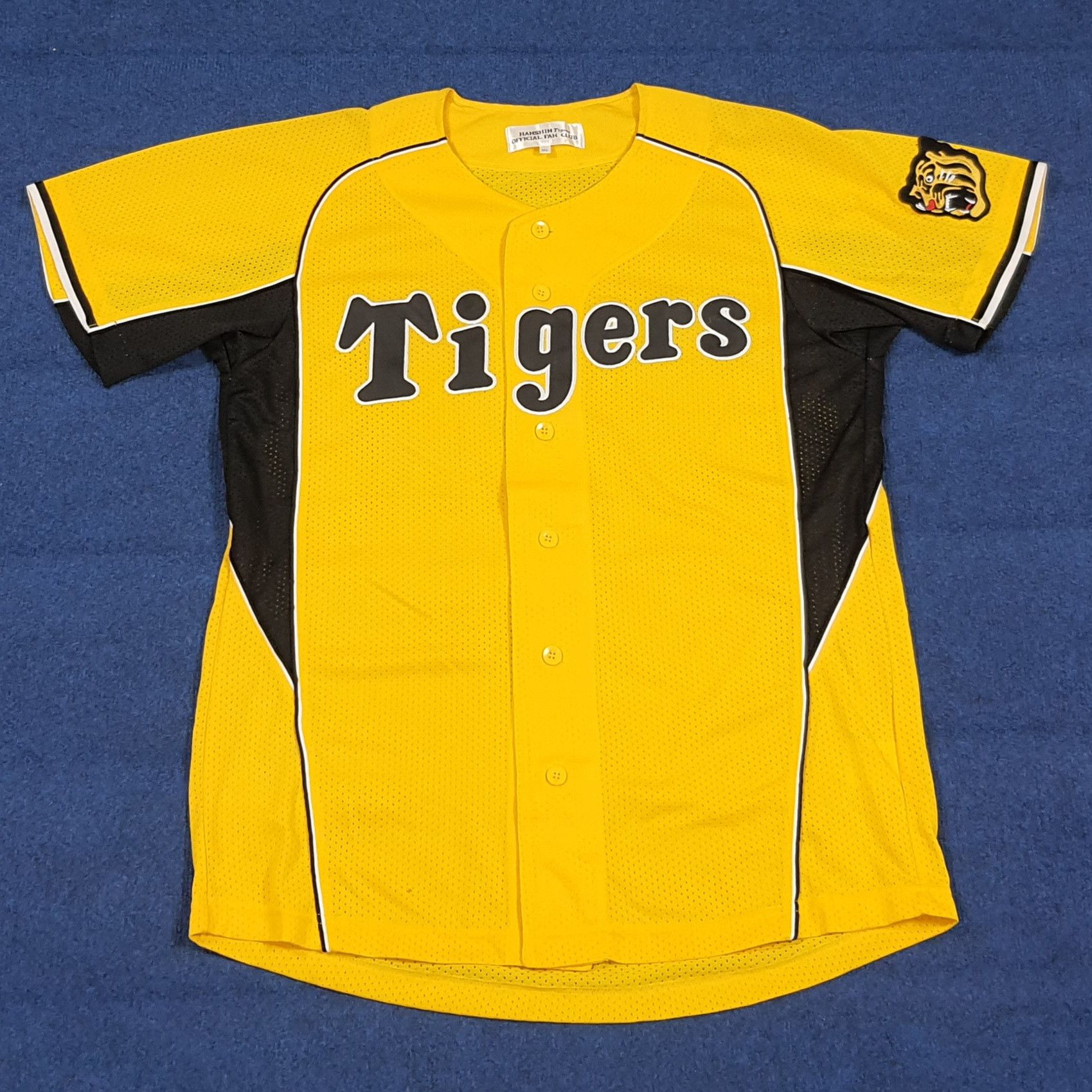 Mizuno Hanshin Tigers Japan Baseball Jersey Mizuno C294N28 Size US M / EU 48-50 / 2 - 1 Thumbnail