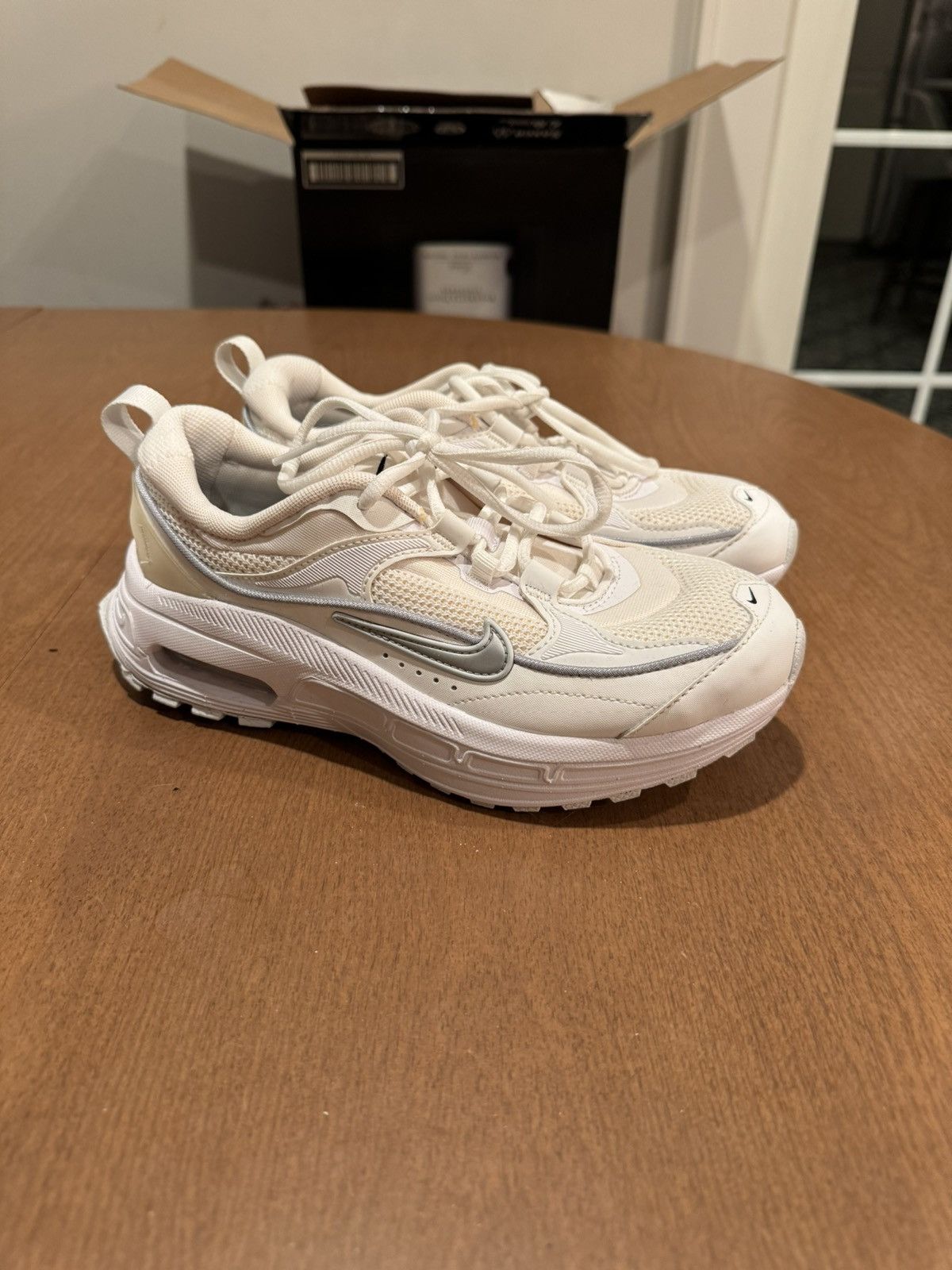 Nike Women’s nike zoom size 6.5 Size US 6.5 / IT 36.5 - 2 Thumbnail