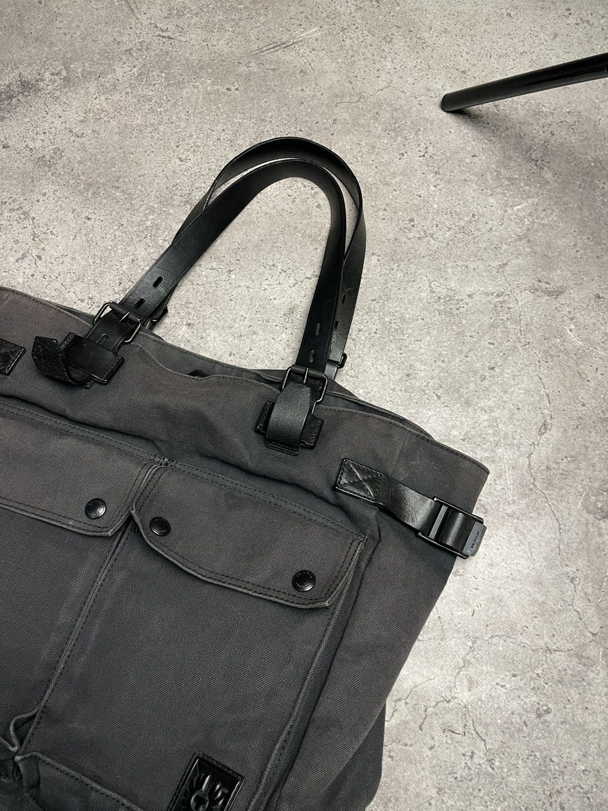Belstaff Belstaff Faded Leather Messenger Shoulder Bag Size ONE SIZE - 5 Thumbnail