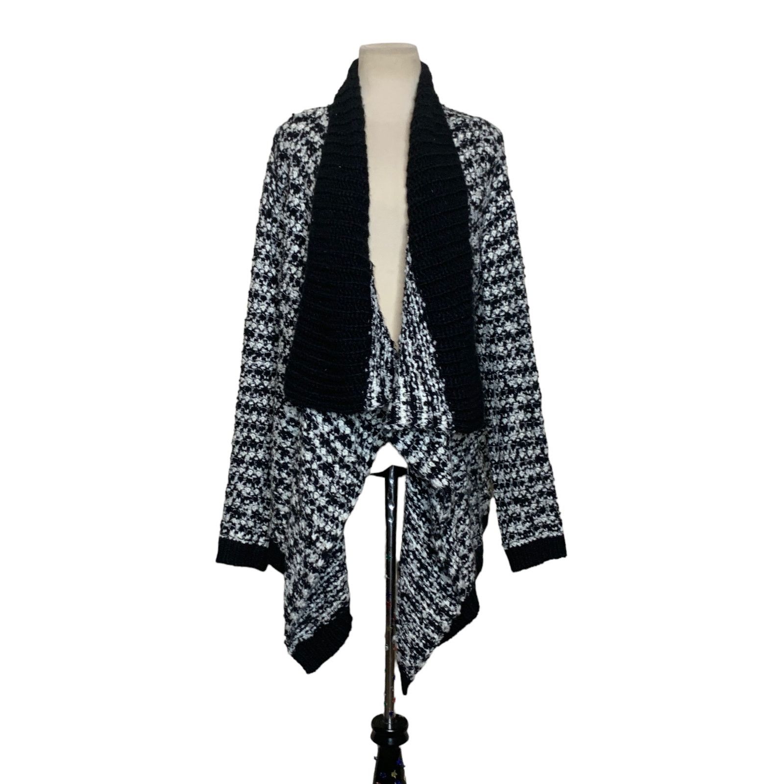 Loft LOFT Black & White Front Cardigan Sweater size Large Size L / US 10 / IT 46 - 8 Thumbnail