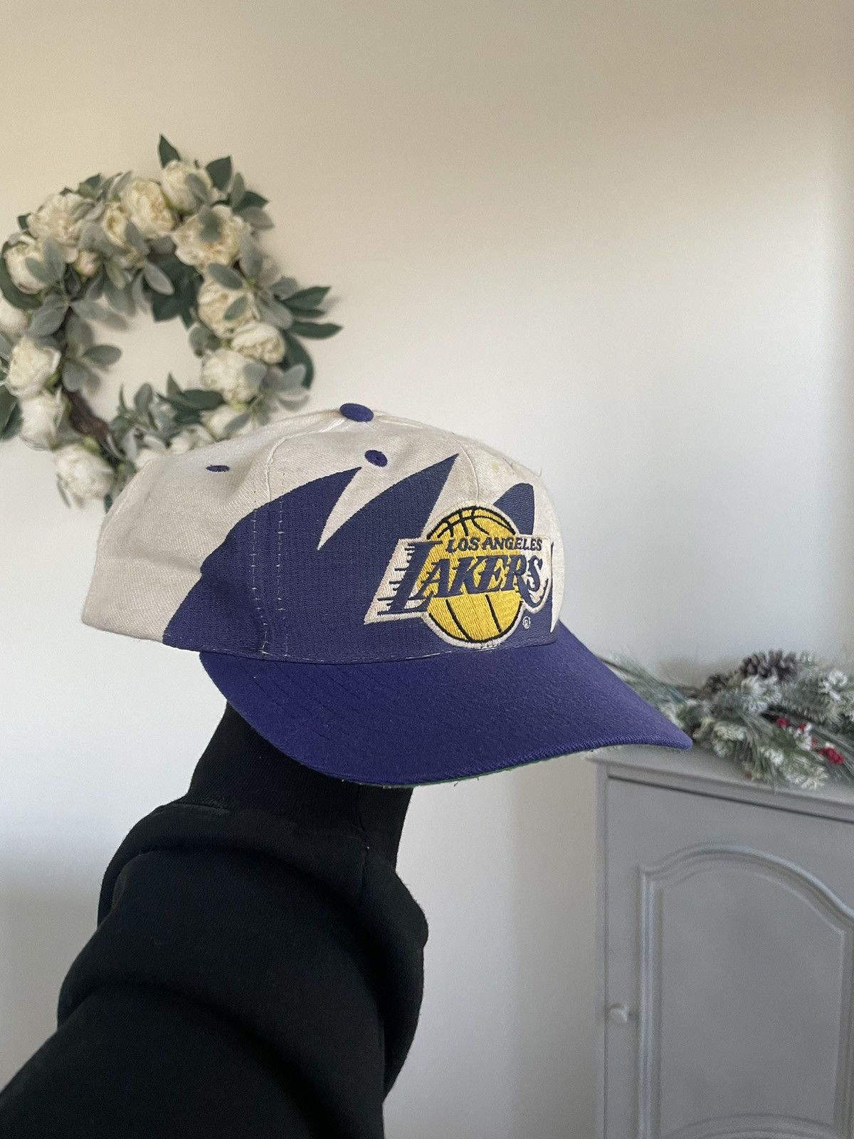 Logo Athletic × NBA × Vintage Logo Athletic Lakers Shark Tooth 