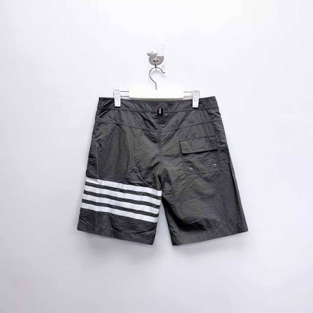 Thom Browne Thom Browne Dark Gray 4-Stripe Unisex Short 3 Size US 34 / EU 50 - 2 Thumbnail