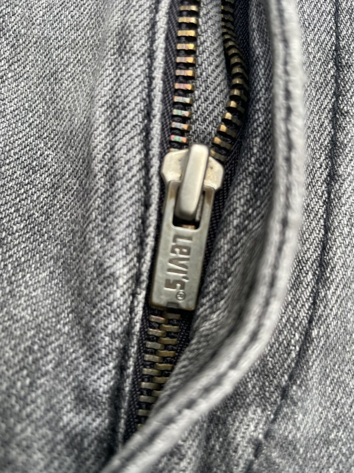 Levi's Vintage Levi’s 701S Distresed Size US 41 - 20 Thumbnail
