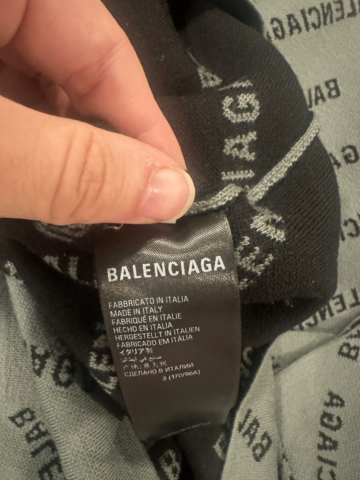 Balenciaga Balenciaga Logo Cardigan Size US L / EU 52-54 / 3 - 6 Thumbnail
