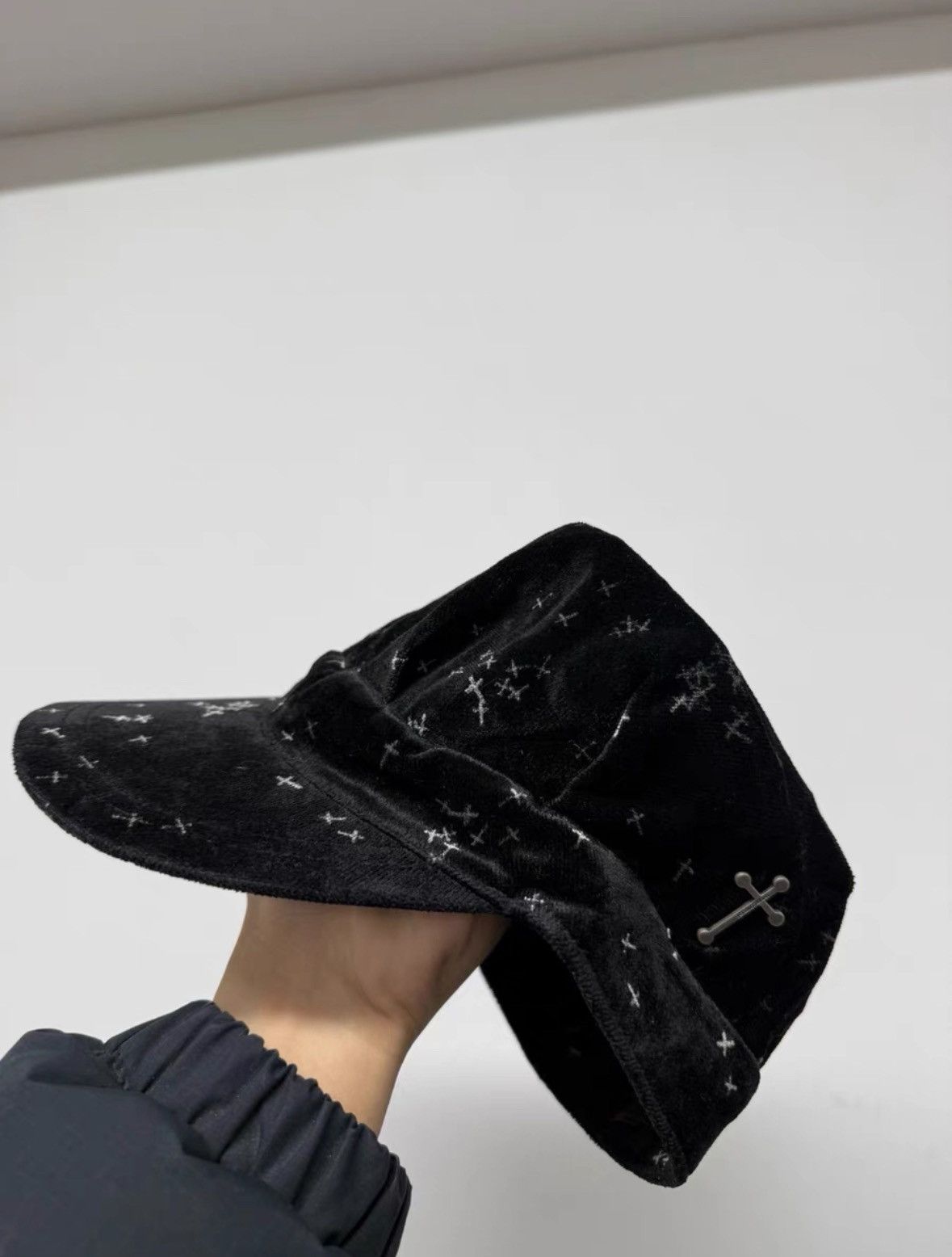 Undercover Undercover Witch Hat Size ONE SIZE - 1 Thumbnail