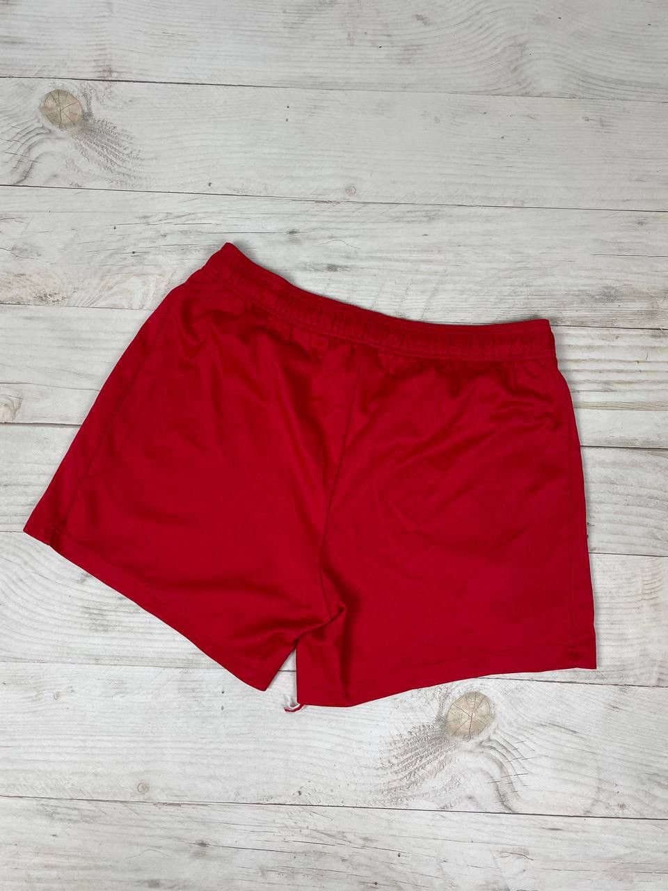 Reebok REEBOK LIVERPOOL 1996 1998 HOME FOOTBALL SOCCER SHORTS Size US 32 / EU 48 - 4 Thumbnail