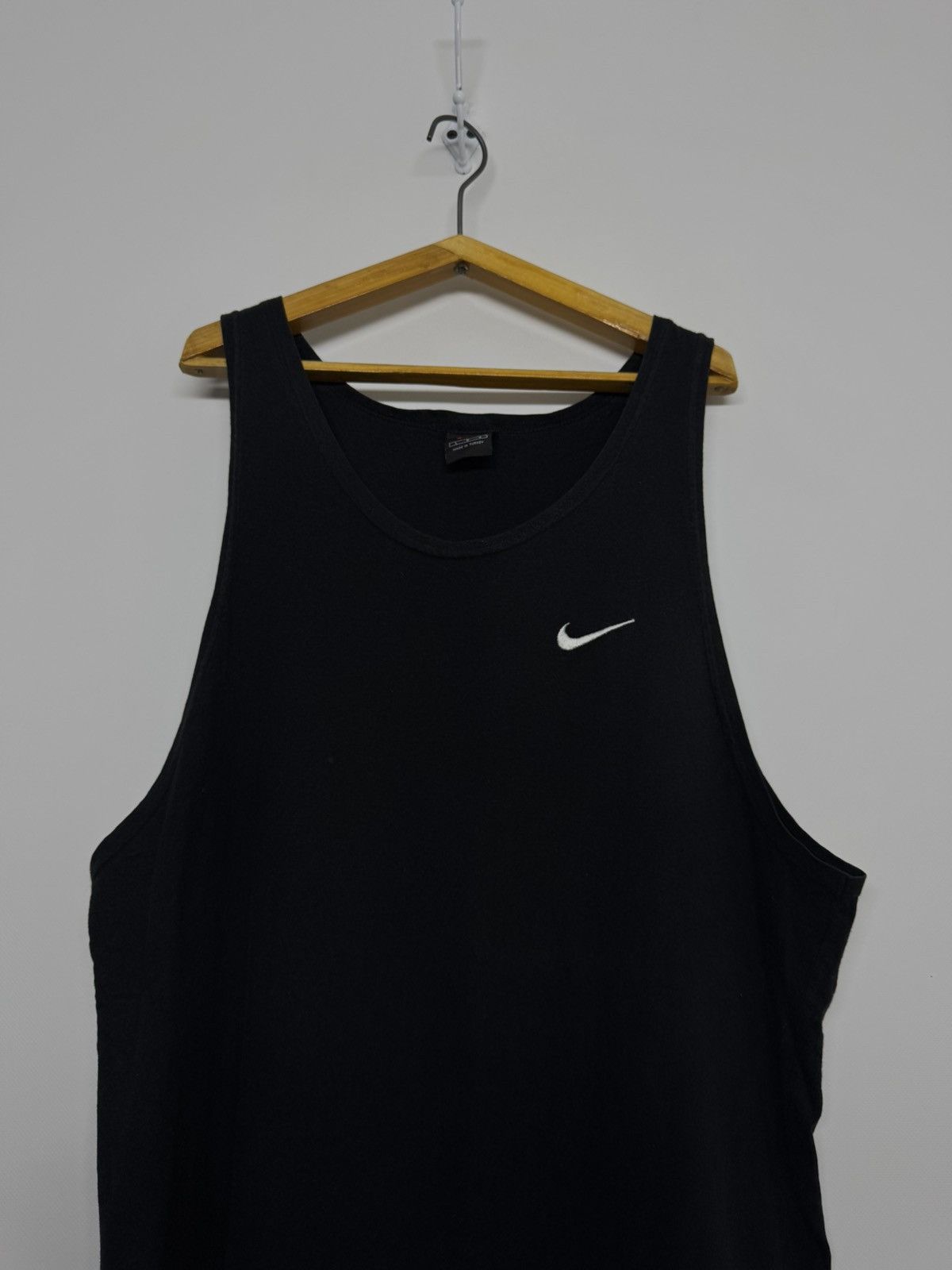 Nike Vintage Y2k Nike Mini Swoosh Tank Tops 00’s Size US L / EU 52-54 / 3 - 4 Thumbnail