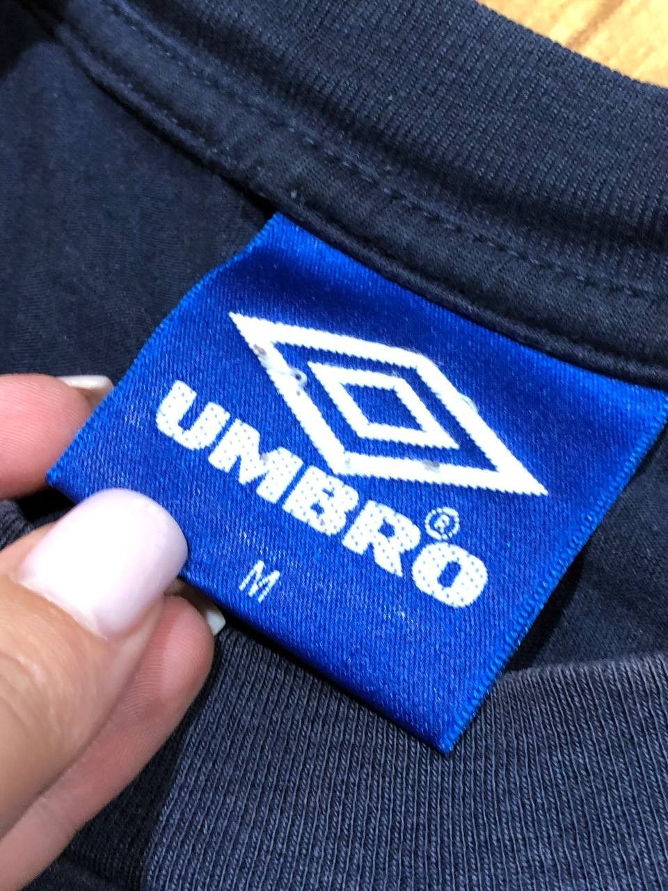 Nike VINTAGE UMBRO VERY RARE Big Center Logo Size US M / EU 48-50 / 2 - 2 Thumbnail