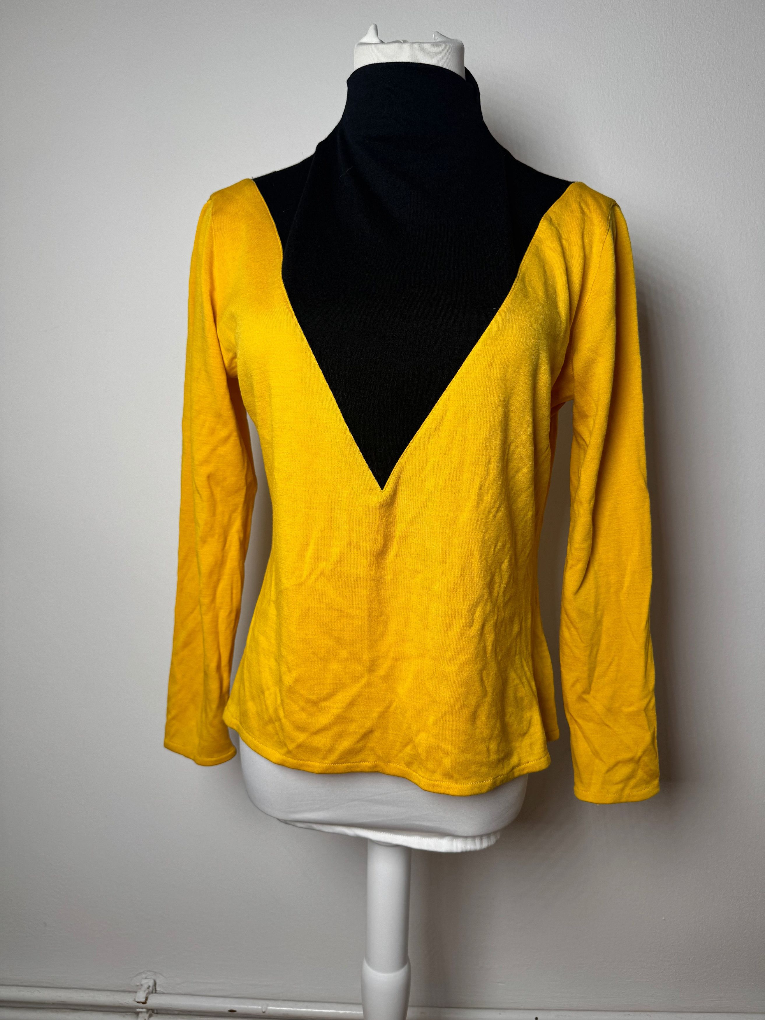 Dior Vintage Turtleneck Sweater Black Yellow M Size M / US 6-8 / IT 42-44 - 1 Thumbnail