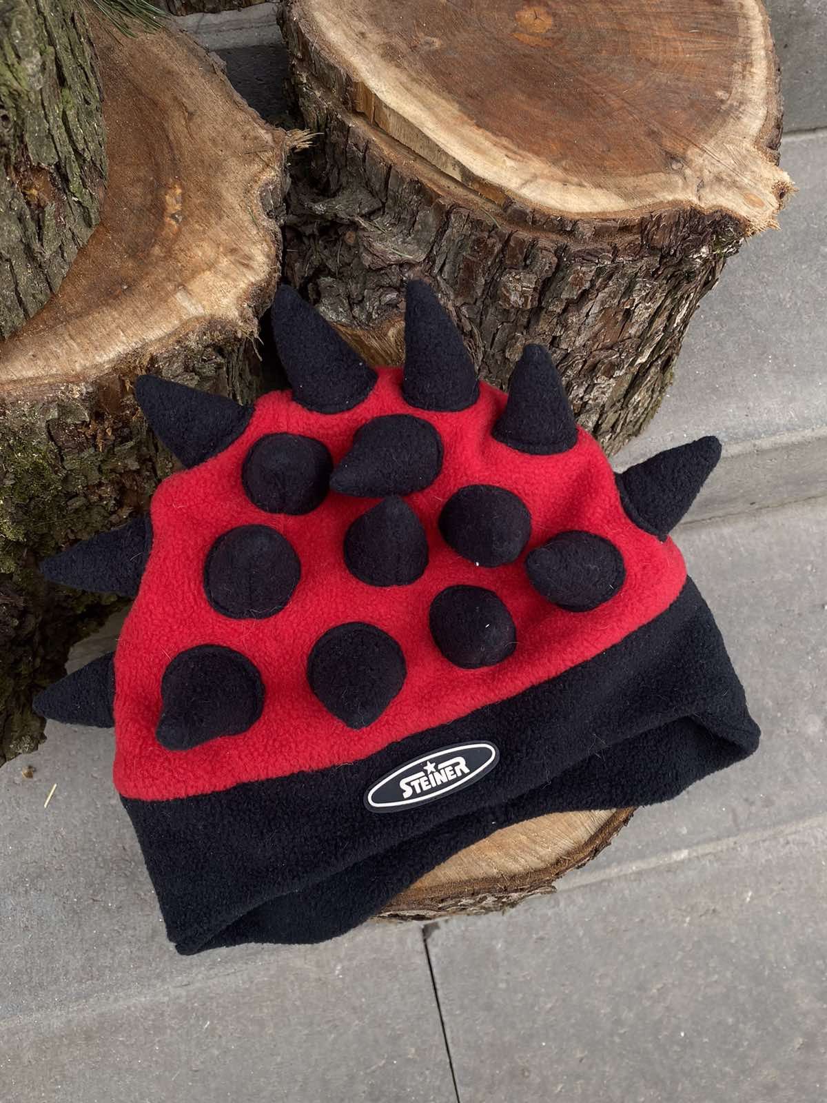 vintage Avant Garde steiner crazy beanie 90s