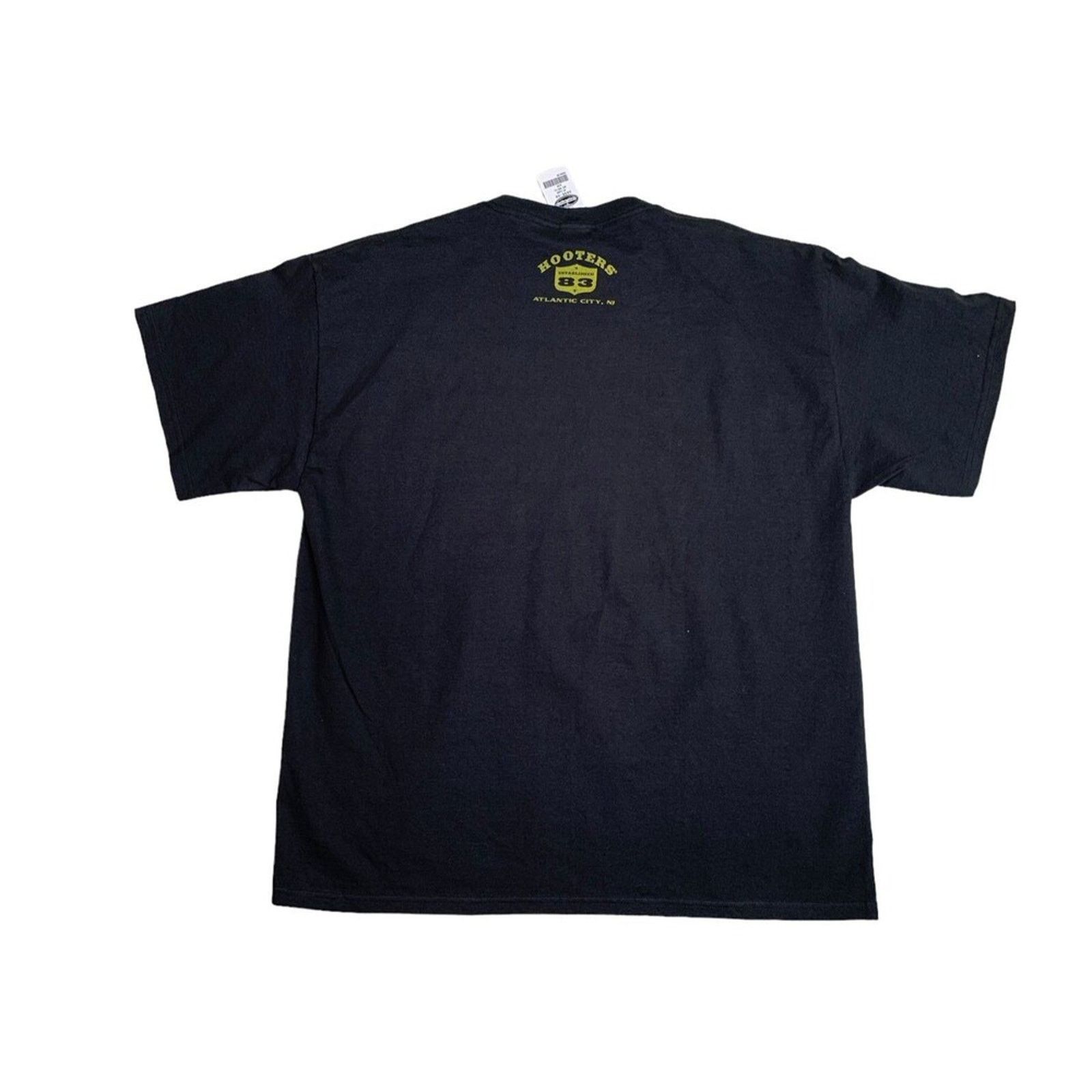 Delta HOOTERS GARDENERS HAVE THE BEST HOES Men's XL T-Shirt Black Size US XL / EU 56 / 4 - 3 Thumbnail