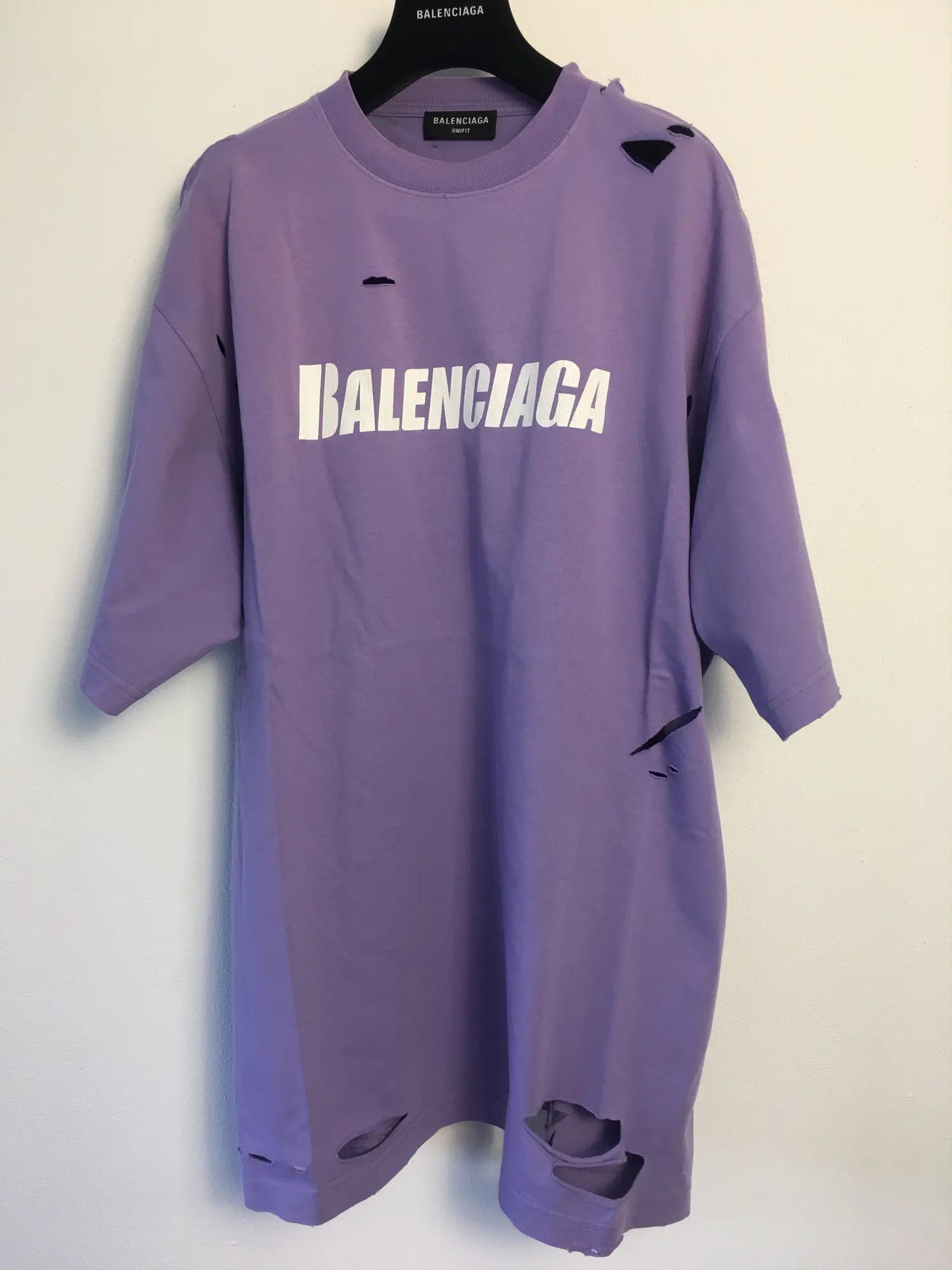 Balenciaga SS'22 Ripped T-shirt Size US XXS / EU 40 - 1 Thumbnail