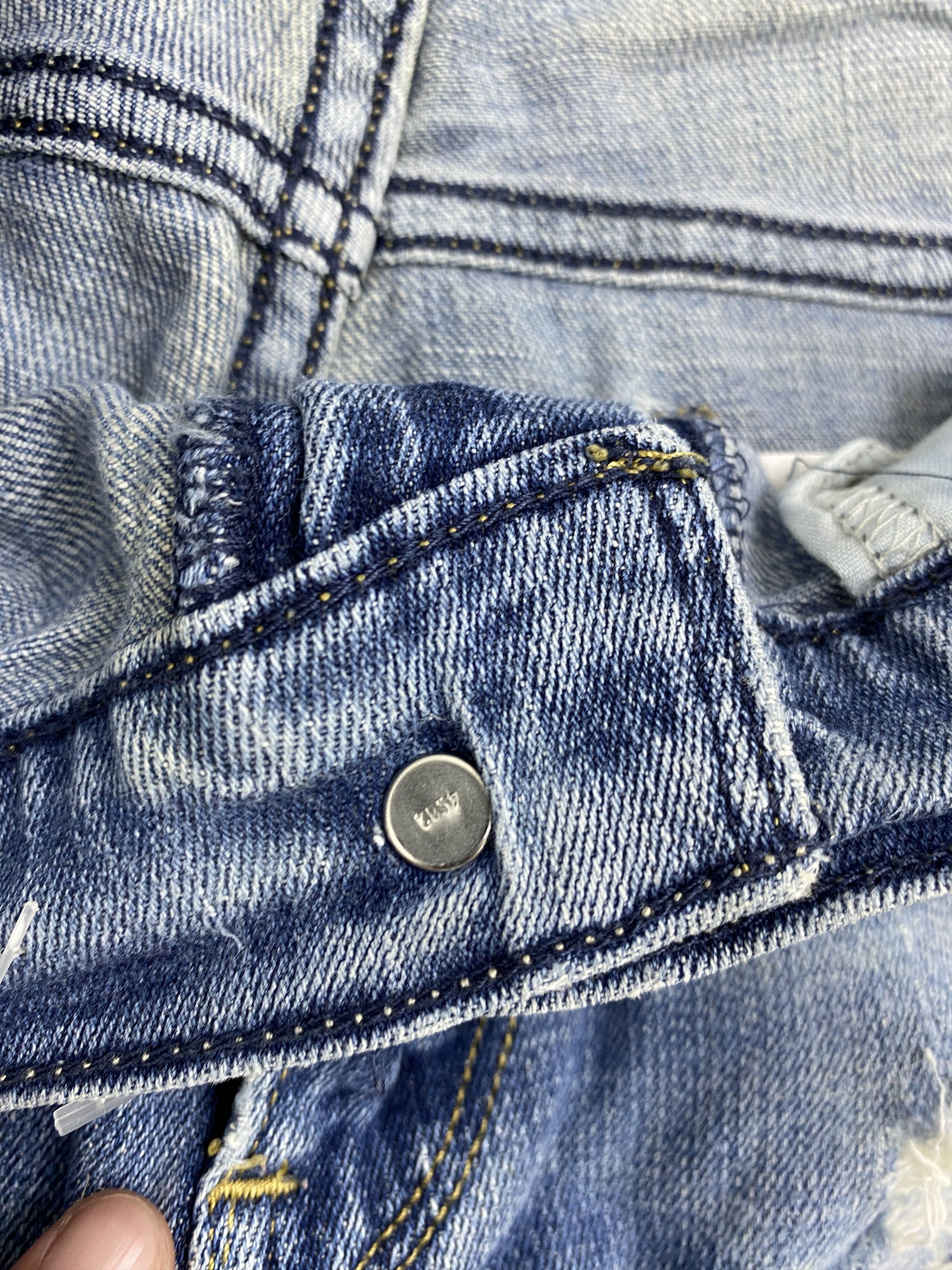 Levi's Vintage Levis 515 Flared Bootcut Faded Blue Jeans S0042 Size 30" / US 8 / IT 44 - 16 Thumbnail