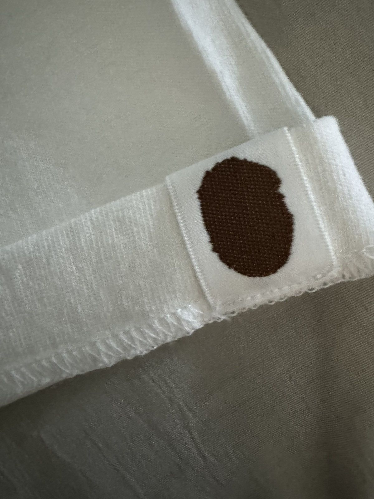 Bape 全新 日版正版 bape a bathing ape T shirt（短袖） Size US L / EU 52-54 / 3 - 11 Thumbnail