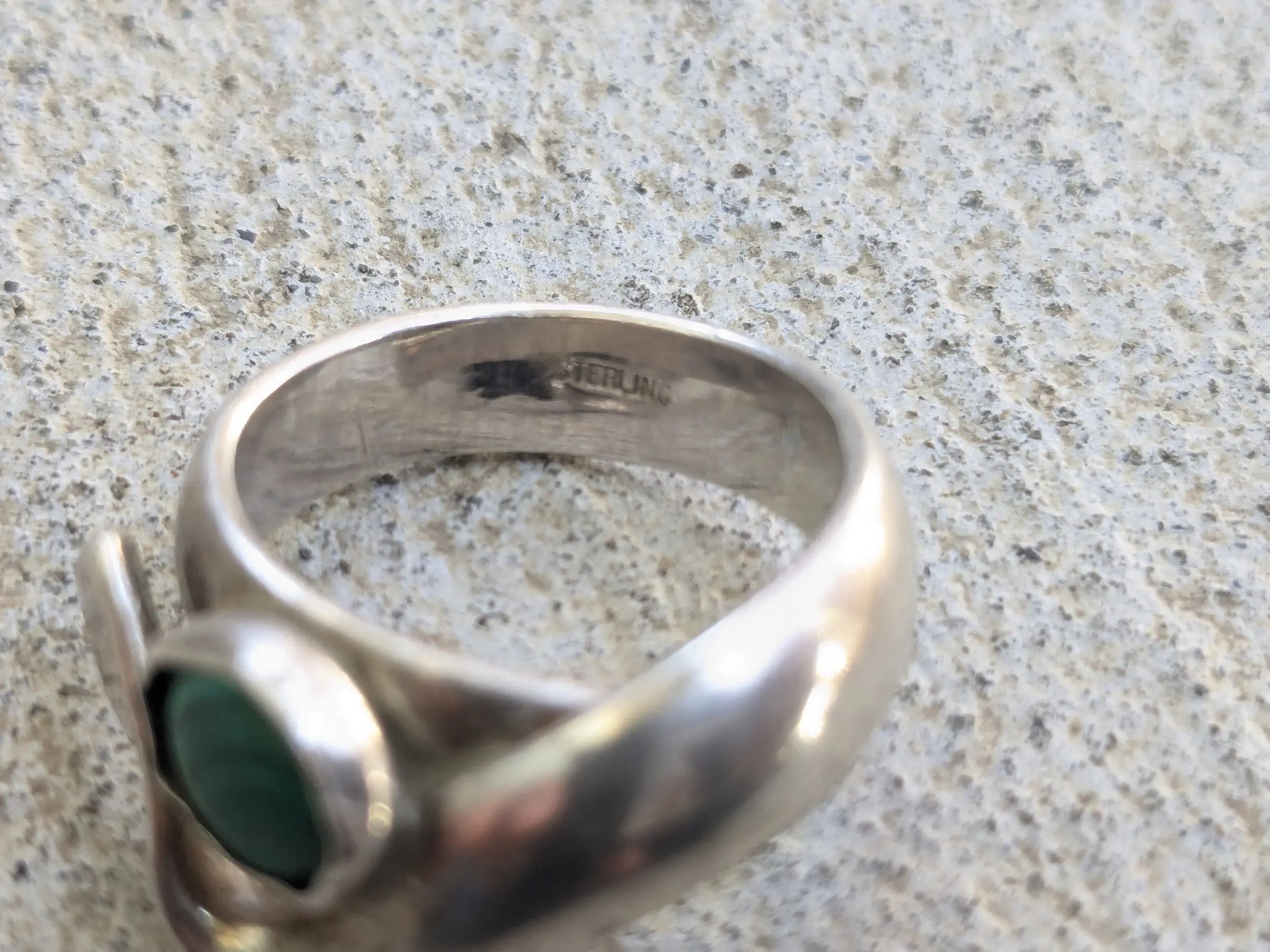 Jewelry × Vintage Vintage Sterling Silver Ring Malachite 10 Modern Abstract Size ONE SIZE - 12 Thumbnail