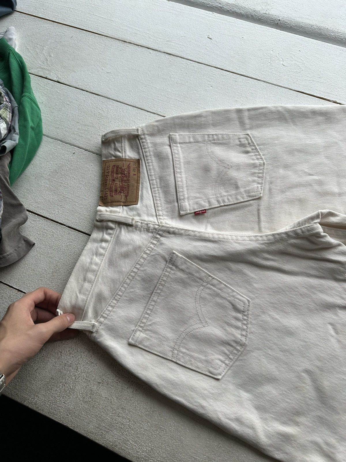 Levi's WHITE🚨Vintage 90s Levis Jeans 597 02 y2k Denim Size US 28 / EU 44 - 2 Thumbnail