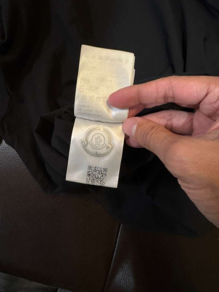Moncler Moncler t shirt Size US M / EU 48-50 / 2 - 6 Thumbnail